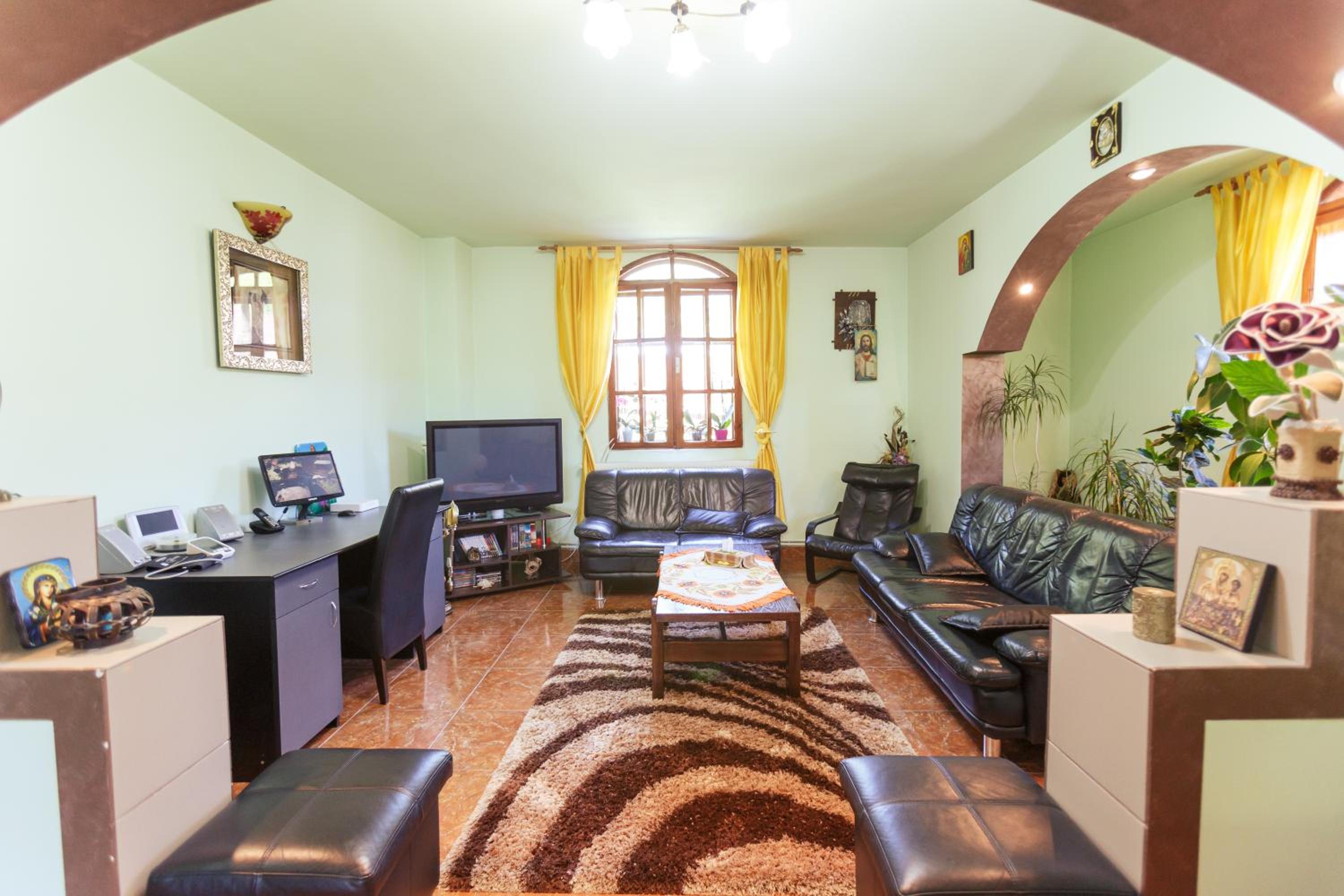 Casa dintre munti Karina view 5