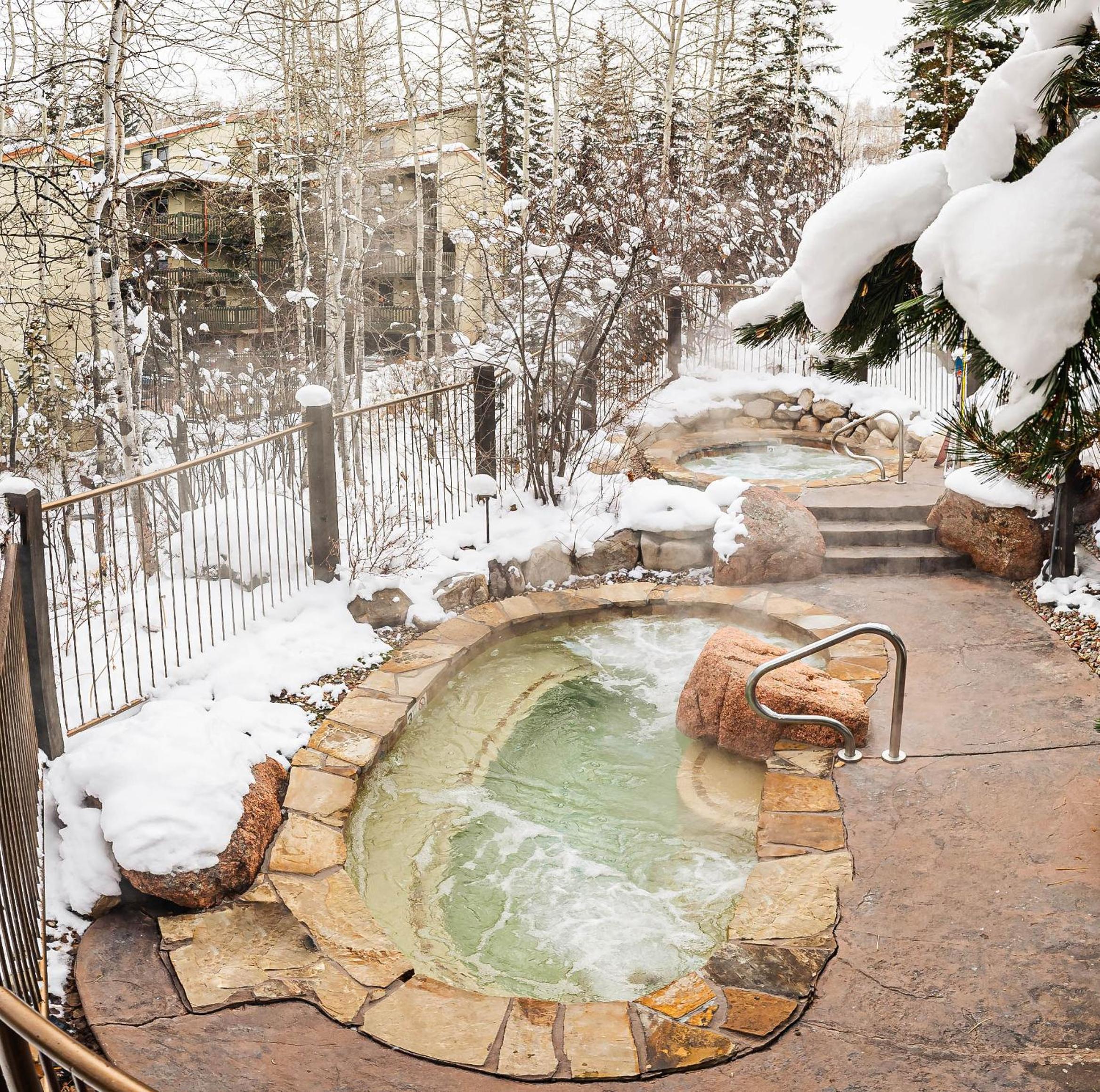 Laurelwood Condominiums 115 - Property Image 11
