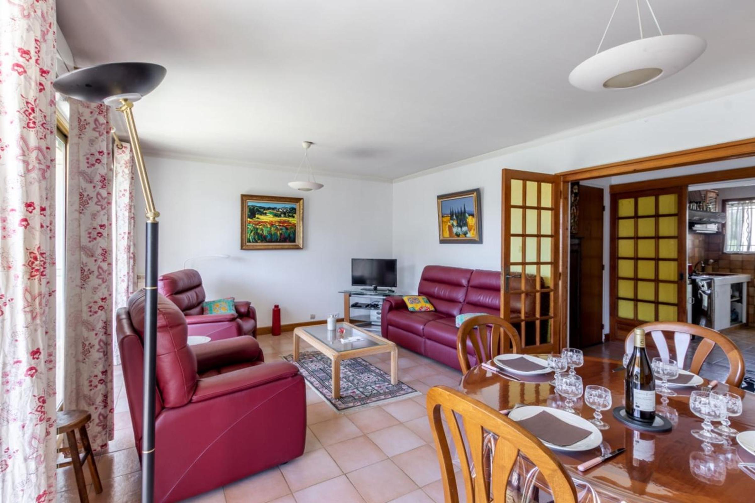 Bright 3 Apartment Near The Sea With Balcony view 4