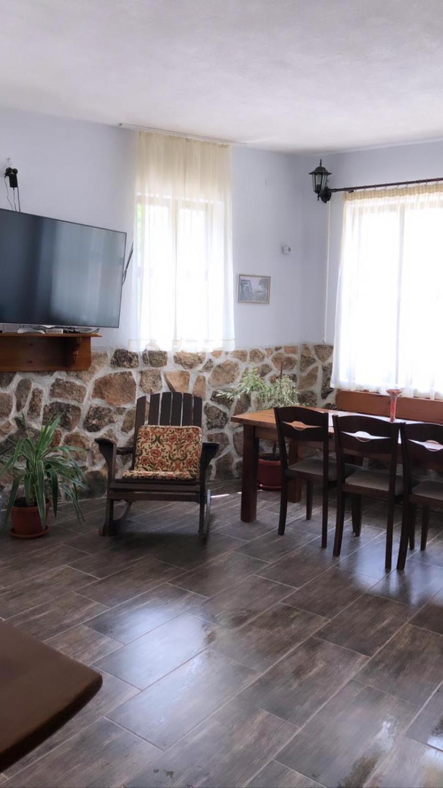 Guesthouse White Margarit