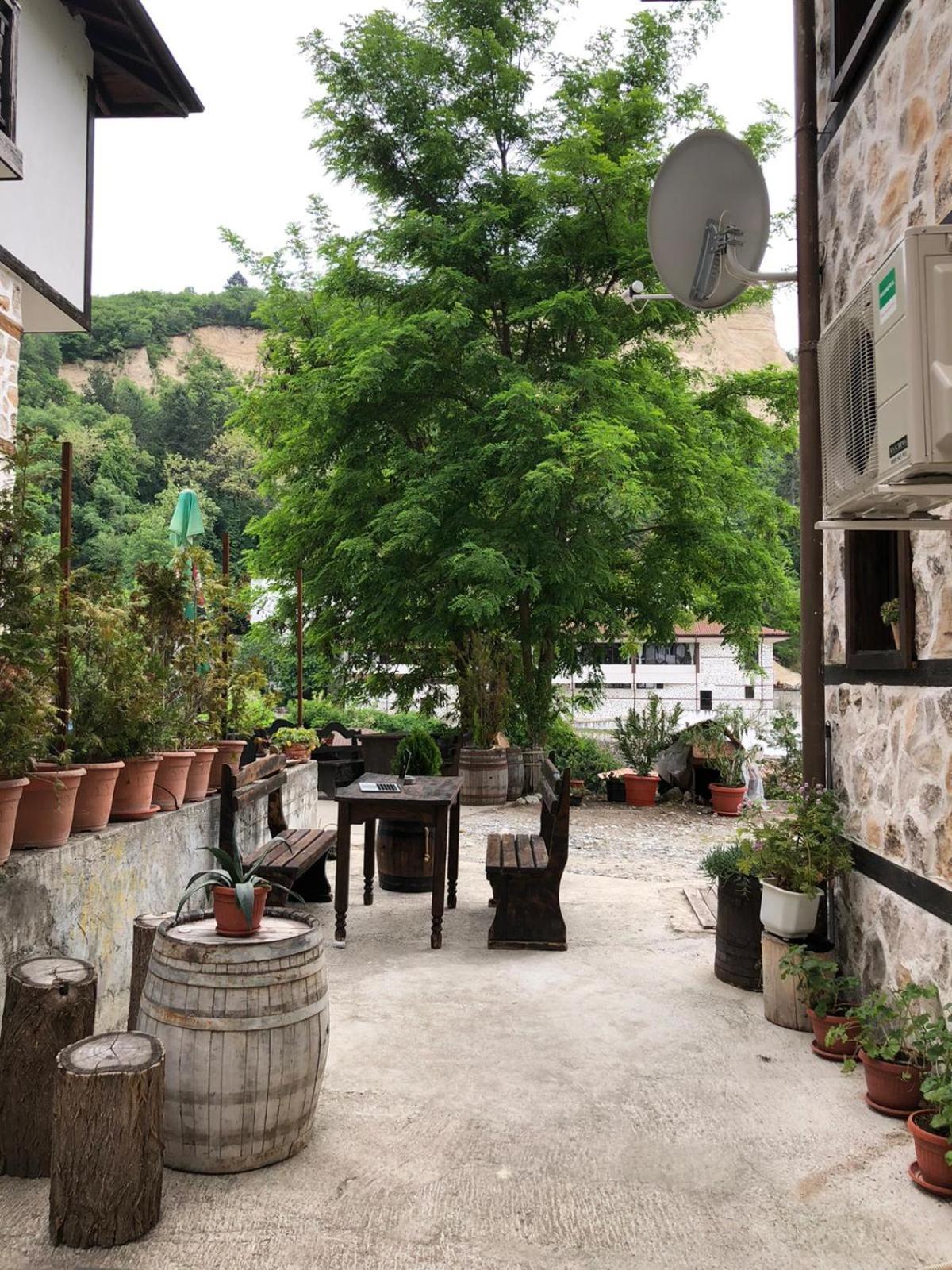 Guesthouse White Margarit
