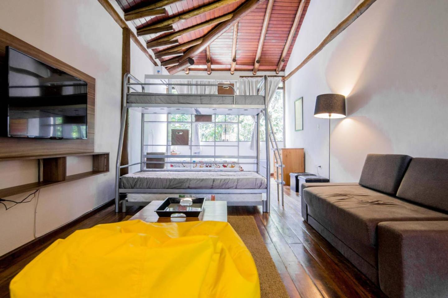 Maresias Beach House - Casas de alugueis em cond beira mar