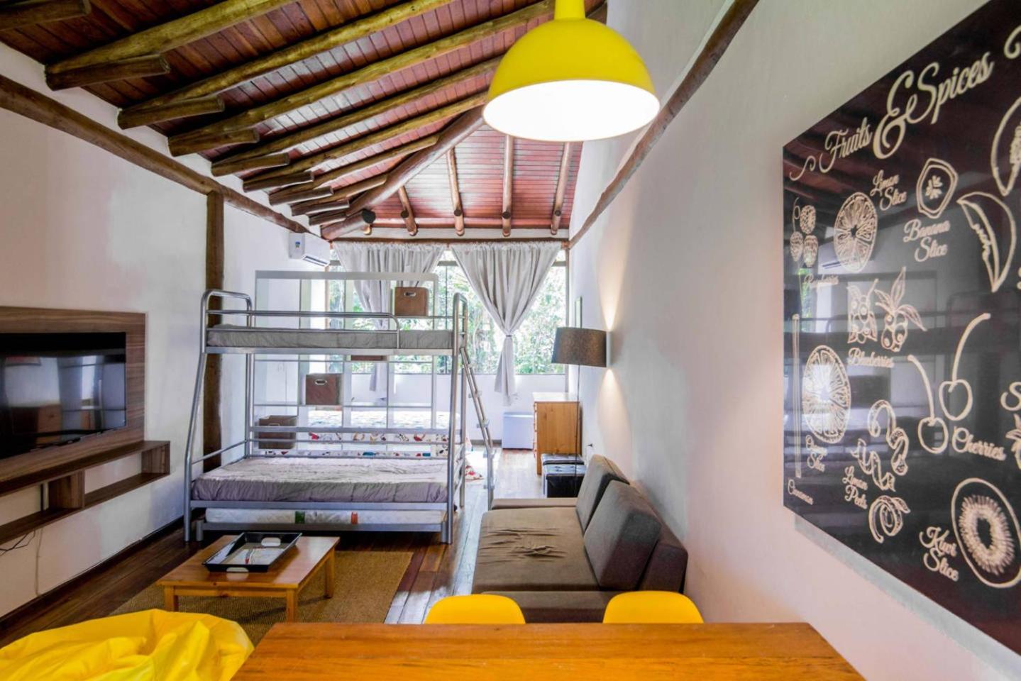 Maresias Beach House - Casas de alugueis em cond beira mar