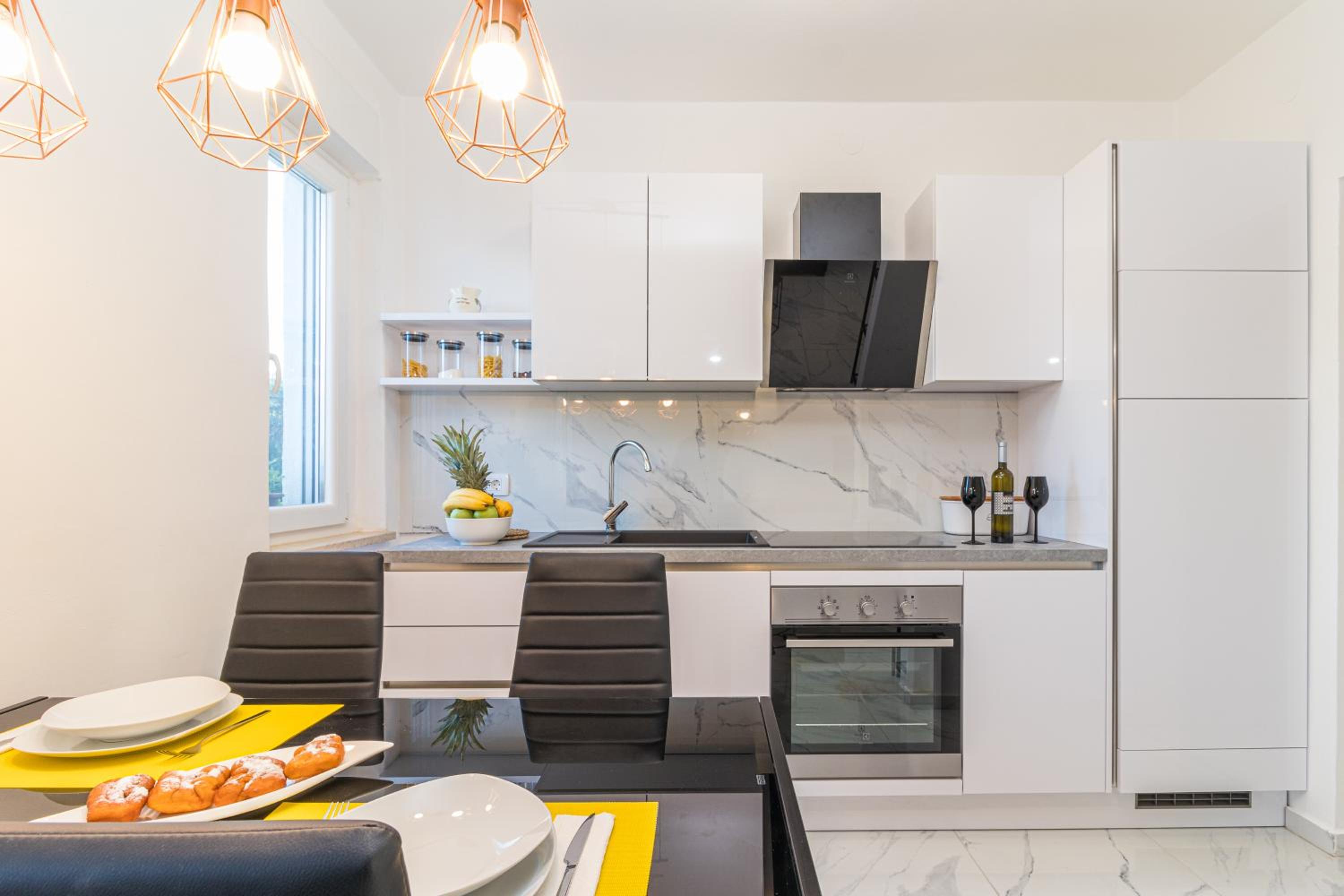 Three waves Apartment NEW