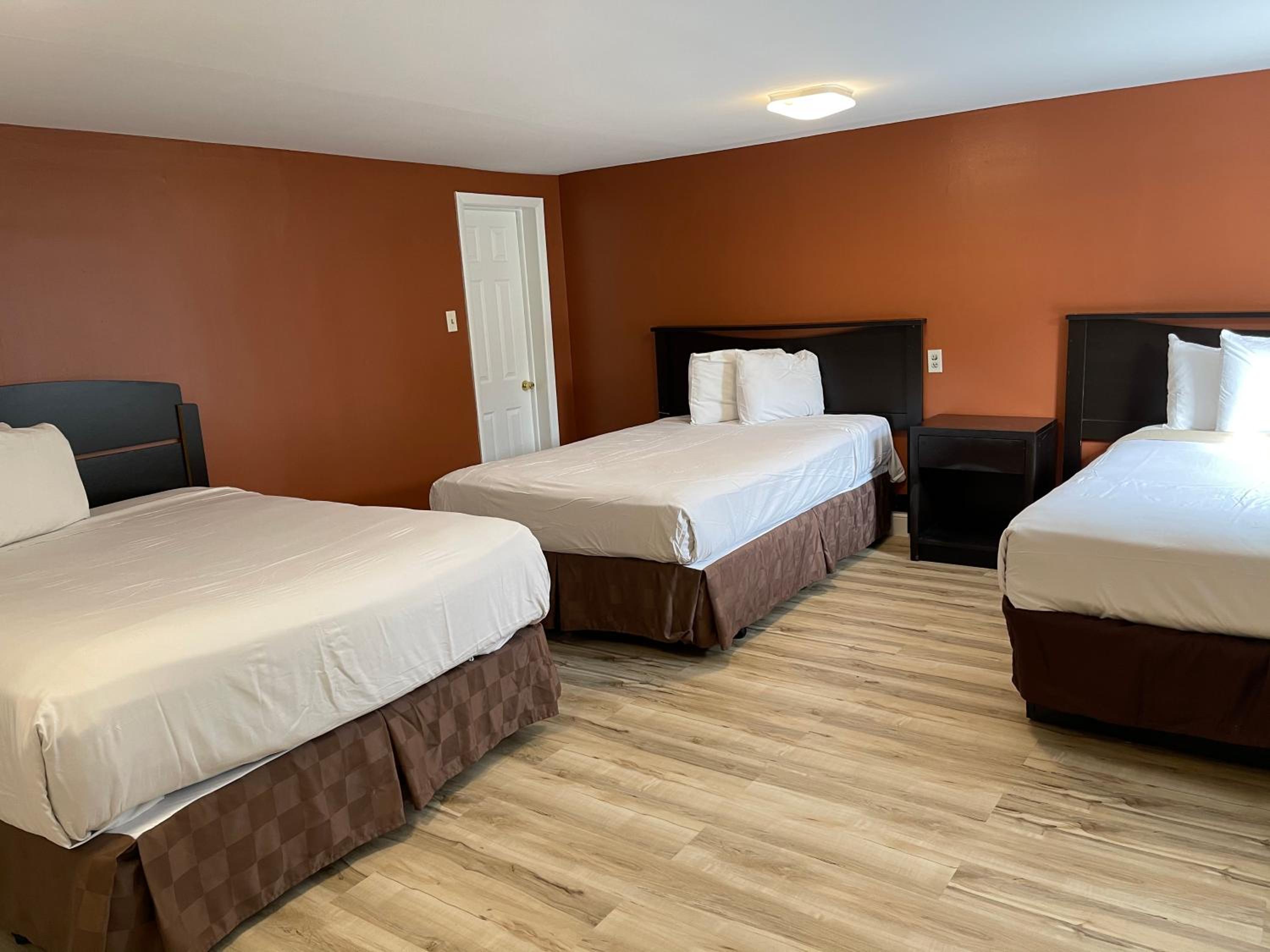 Wildwood Inn Hotel Beach & Boardwalk