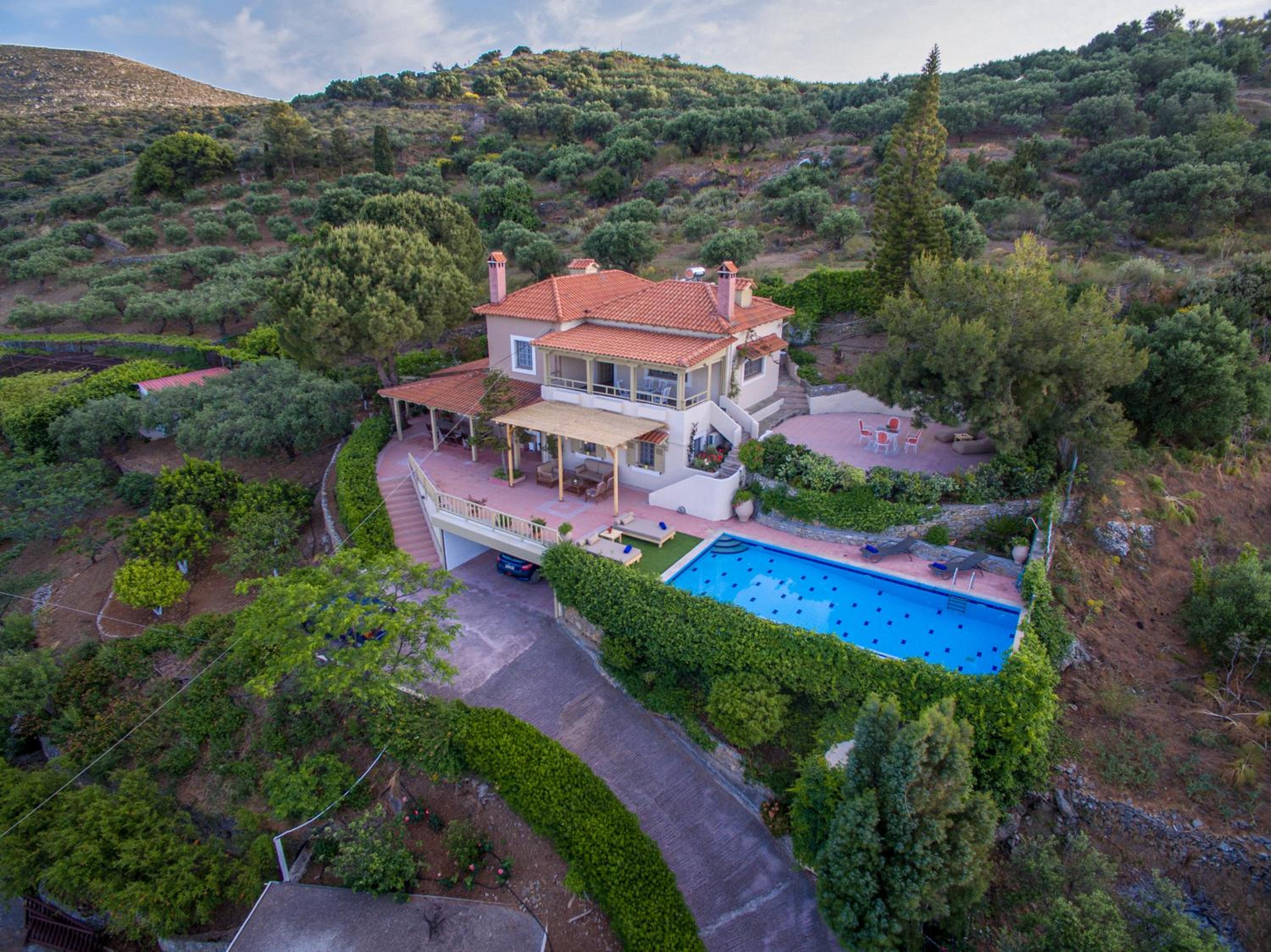 Villa Kalo Chorio view 3