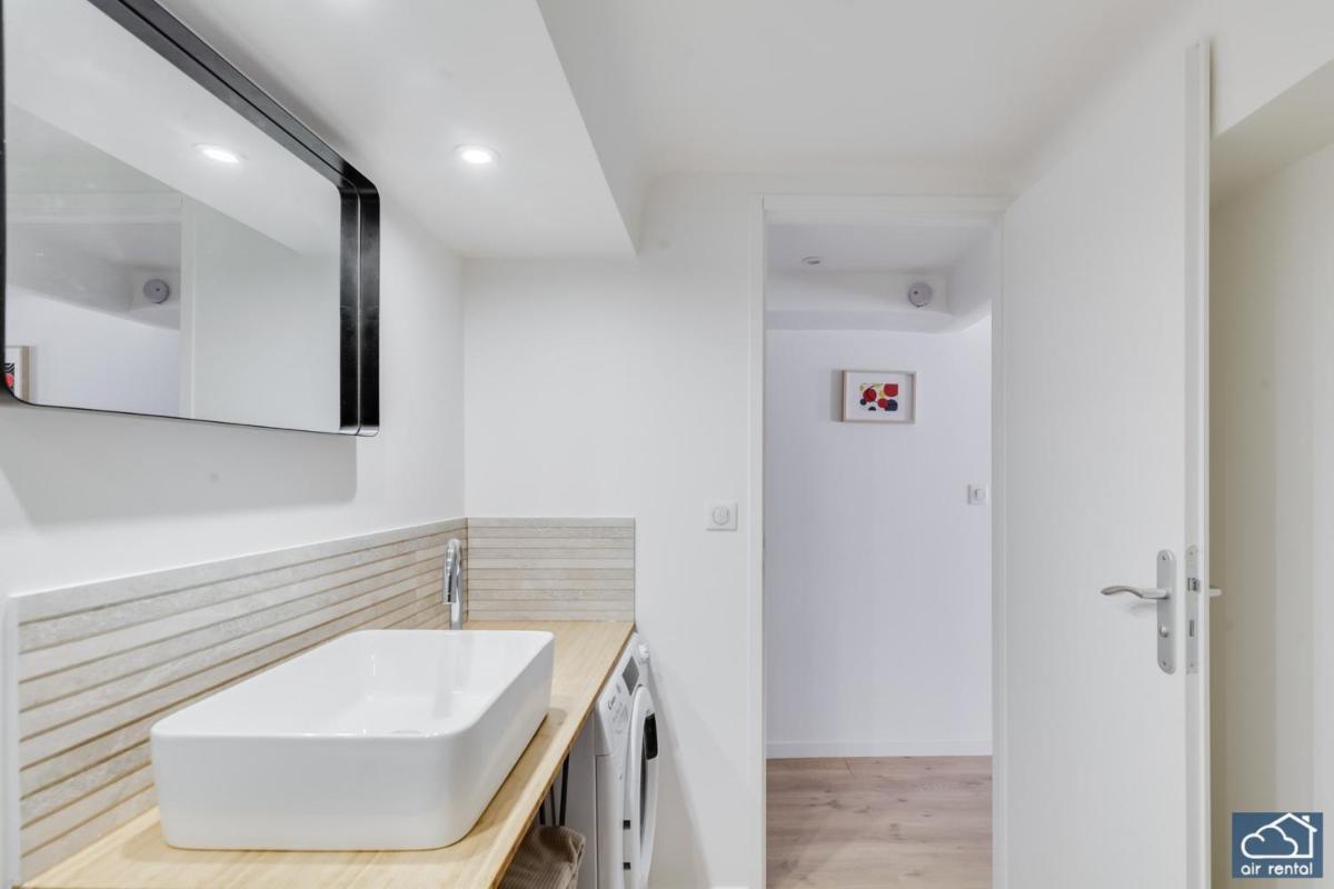 Beautiful T2 city center - COURS JULIEN RÉFORMÉS - Air Rental view 4
