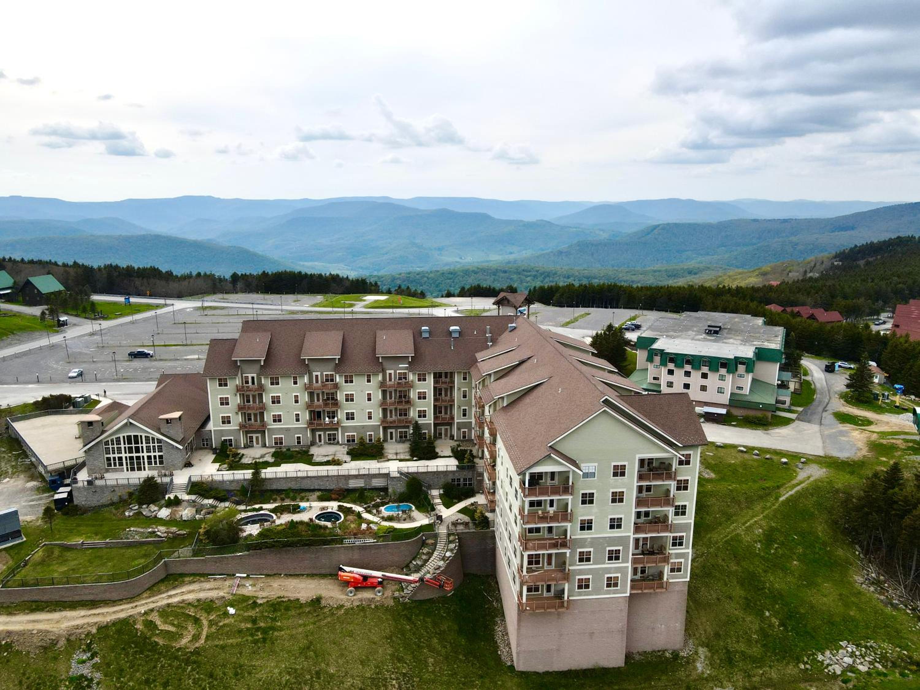 Hotel Soaring Eagle Lodge Ski In/out