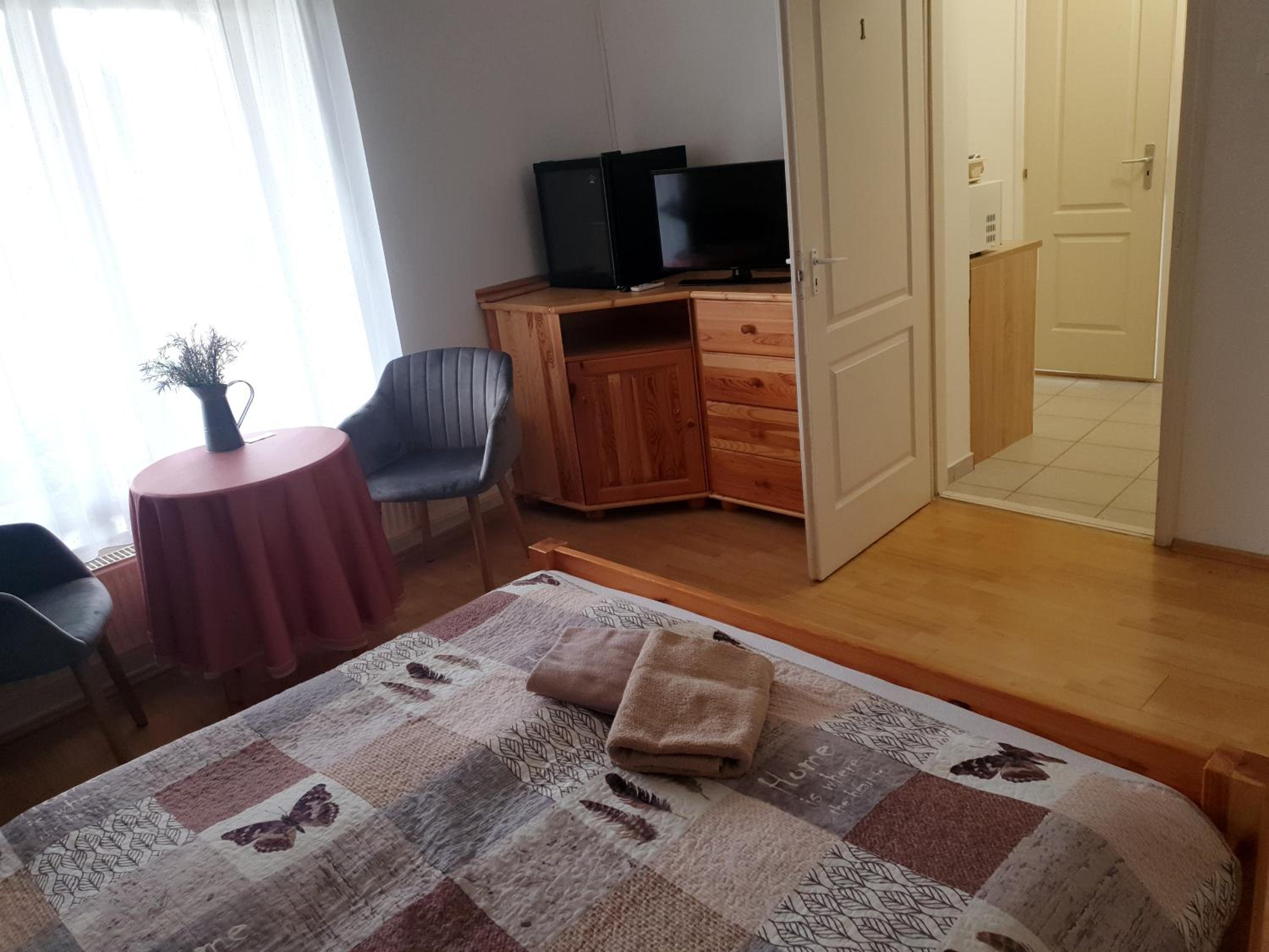 Photo 24
