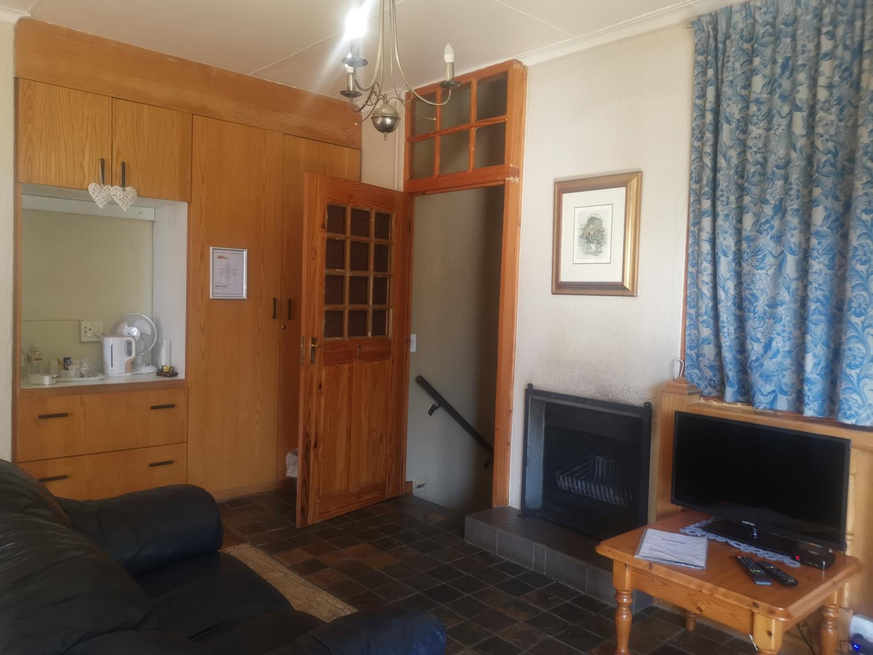 Autumn Breeze Manor Guest House