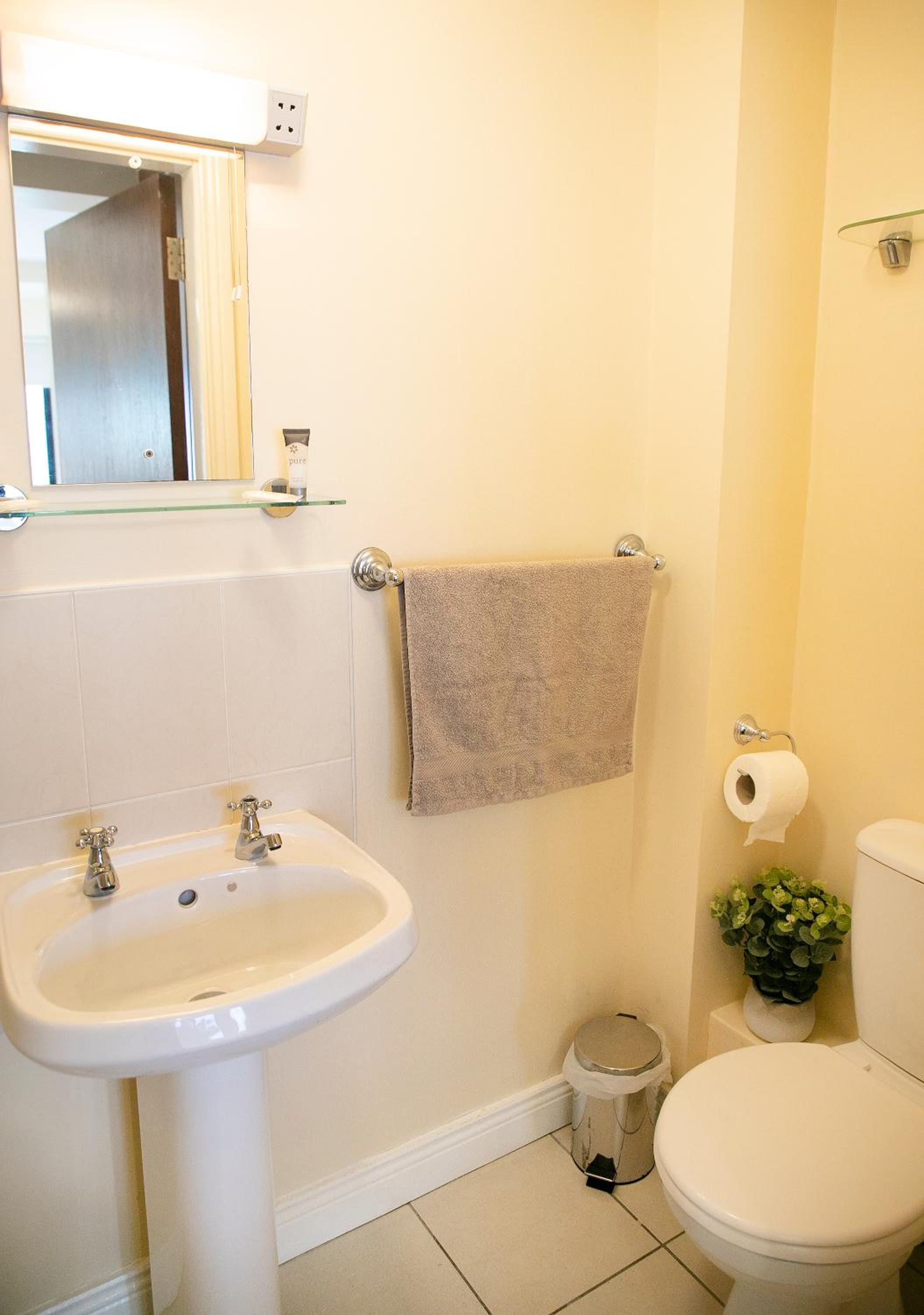 Athlone Vacations - Arch House Apartments - Property Image 78