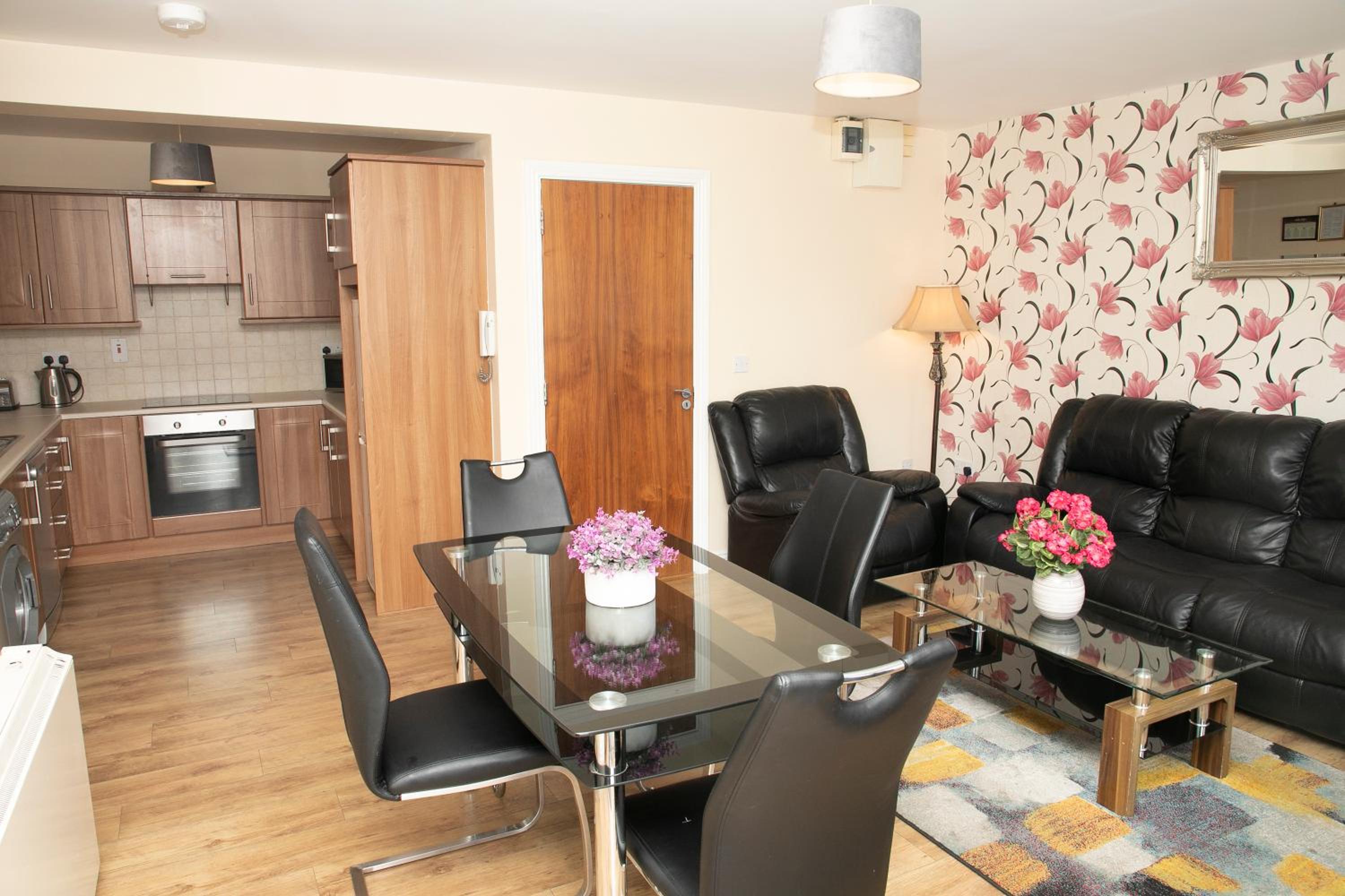 Athlone Vacations - Arch House Apartments - Property Image 22