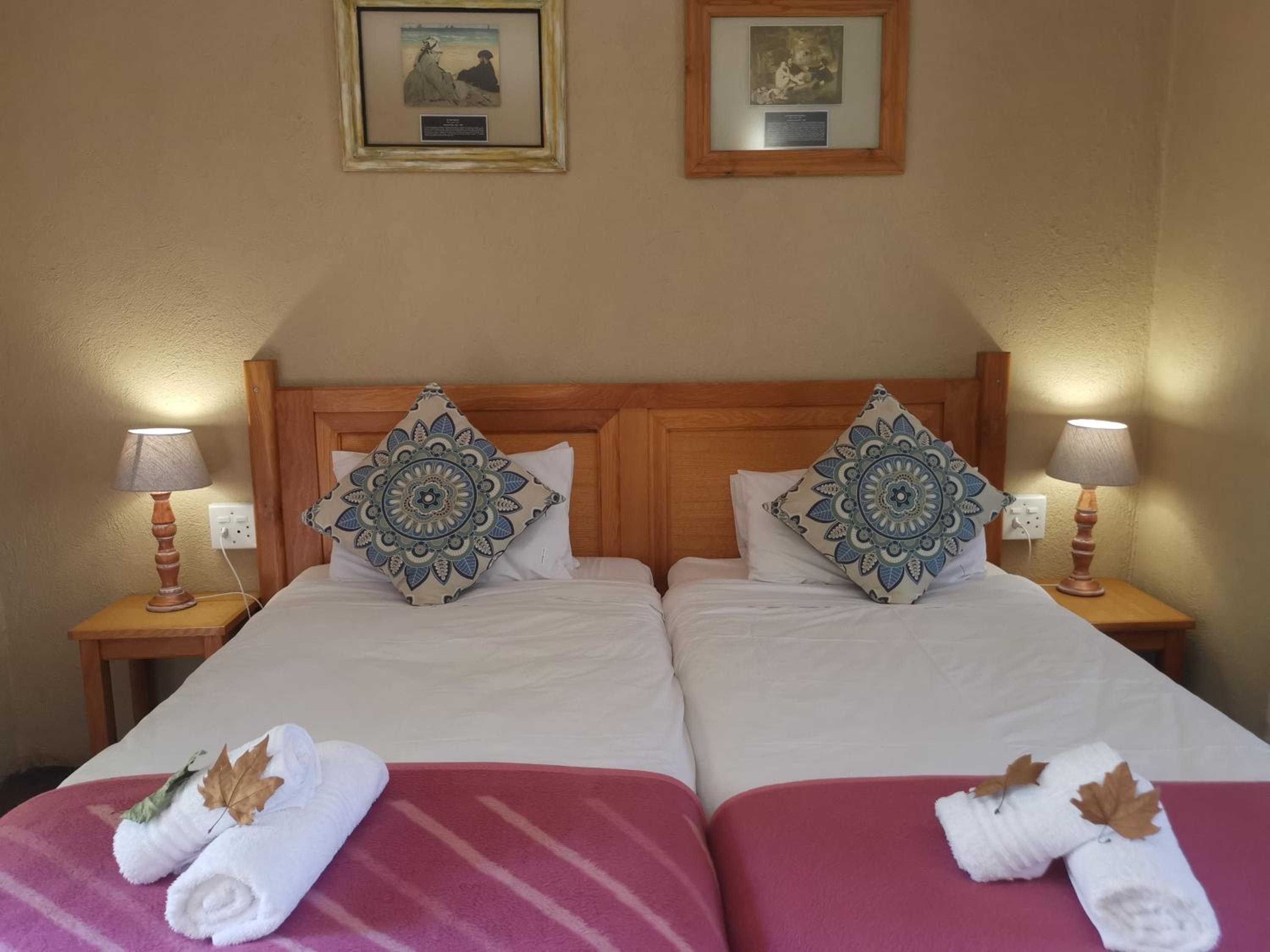 Autumn Breeze Manor Guest House