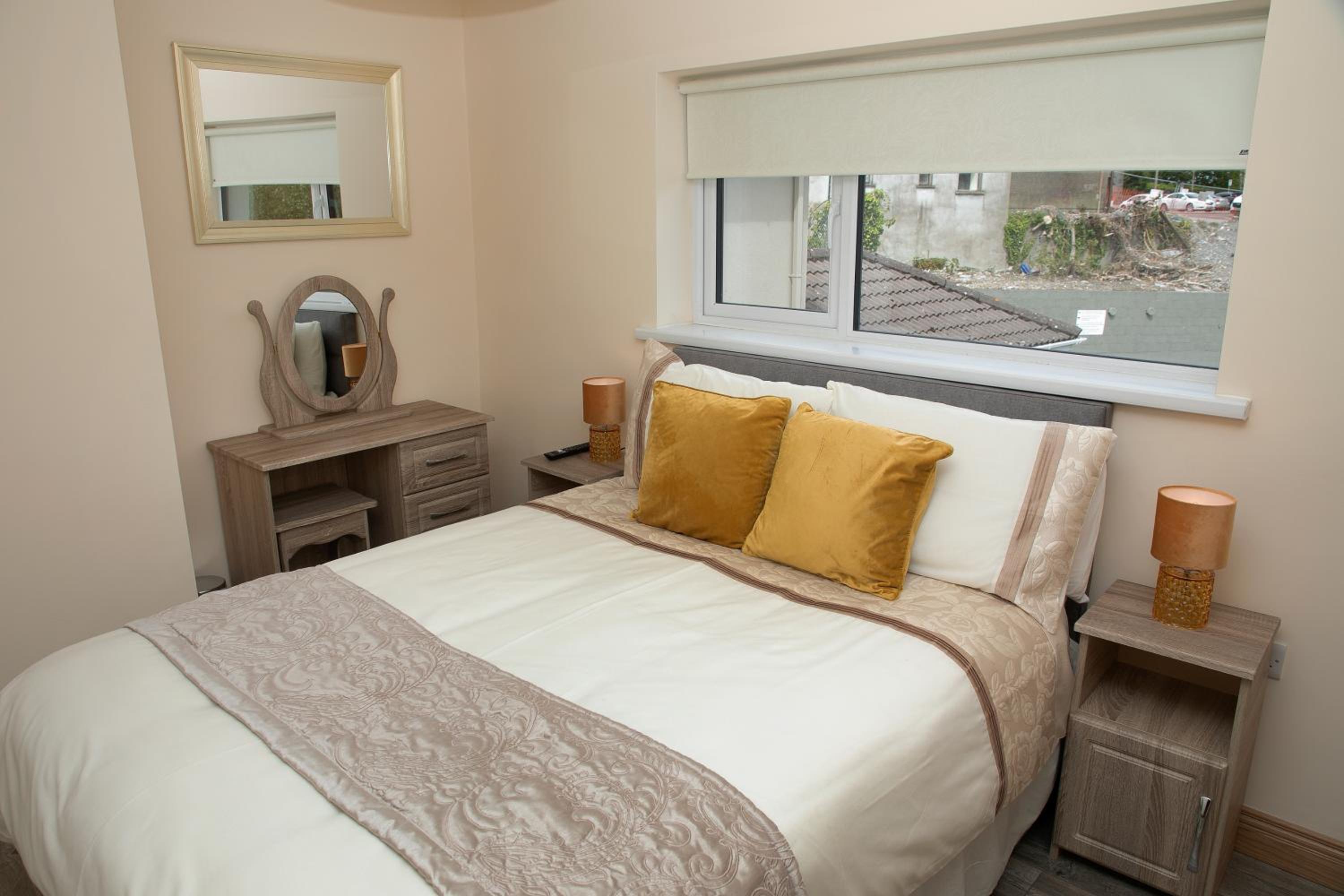 Athlone Vacations - Arch House Apartments - Property Image 17