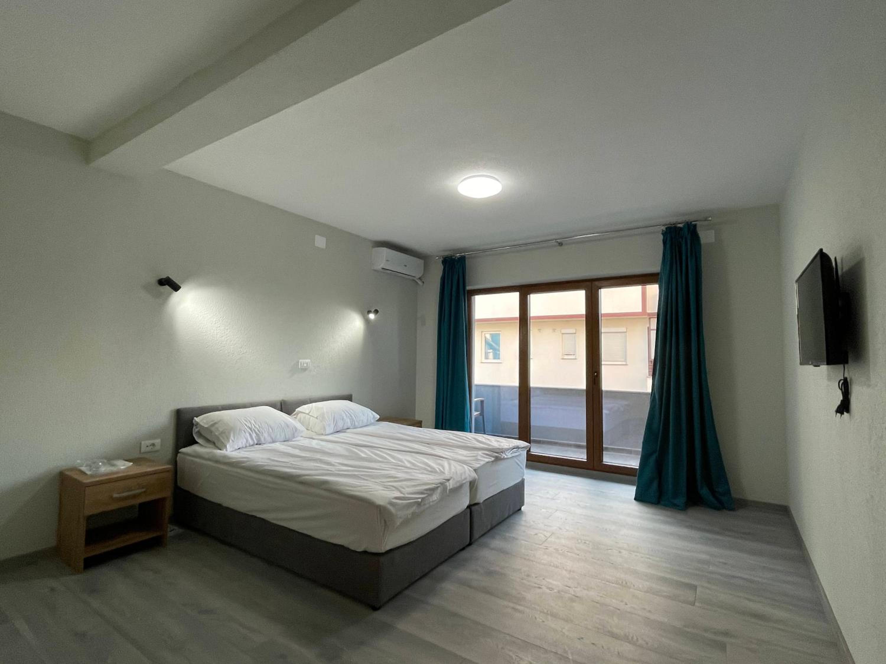 Villa Aria view 3
