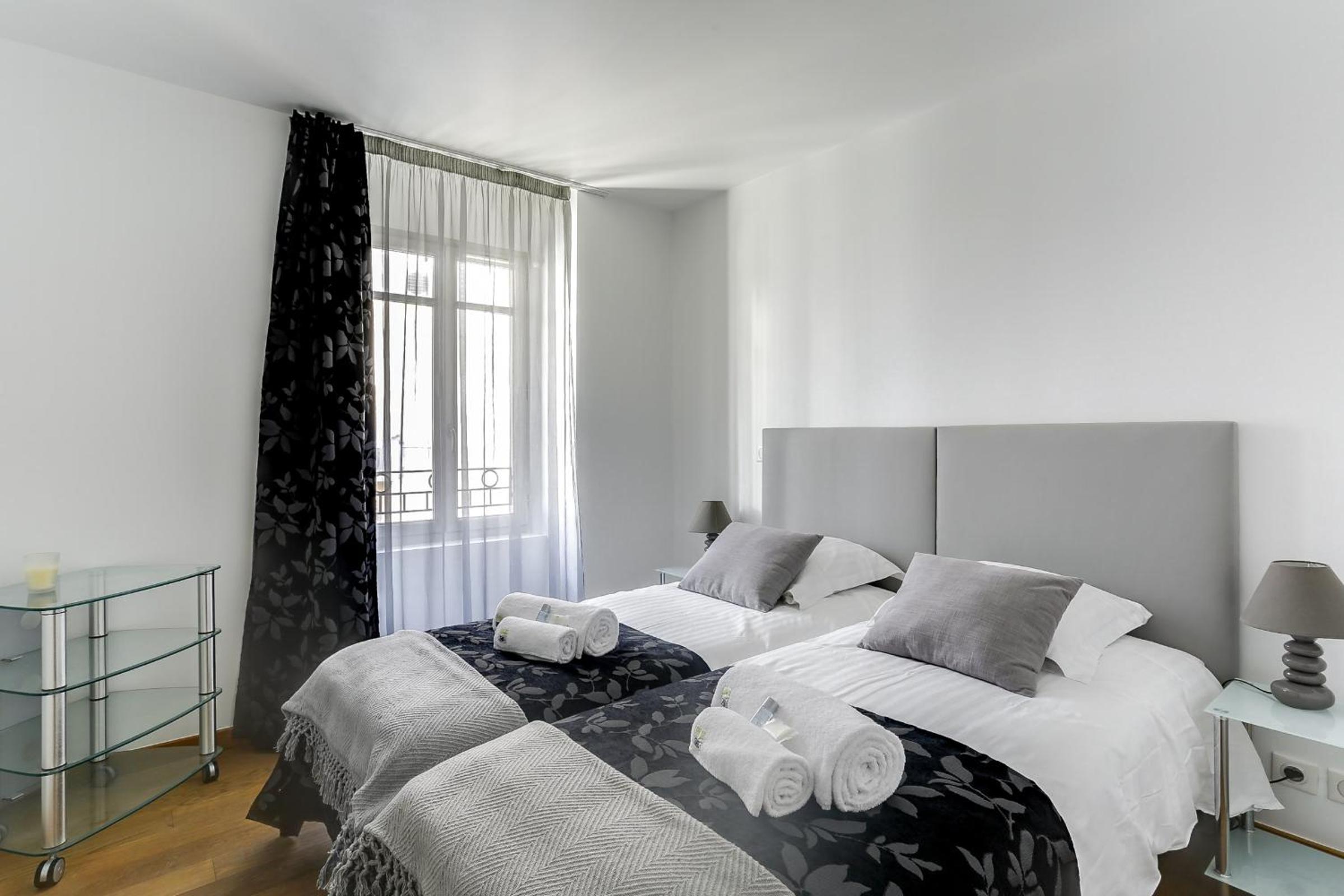 IMMOGROOM - 8 min from the Palais - AC - Quai St Pierre view 5