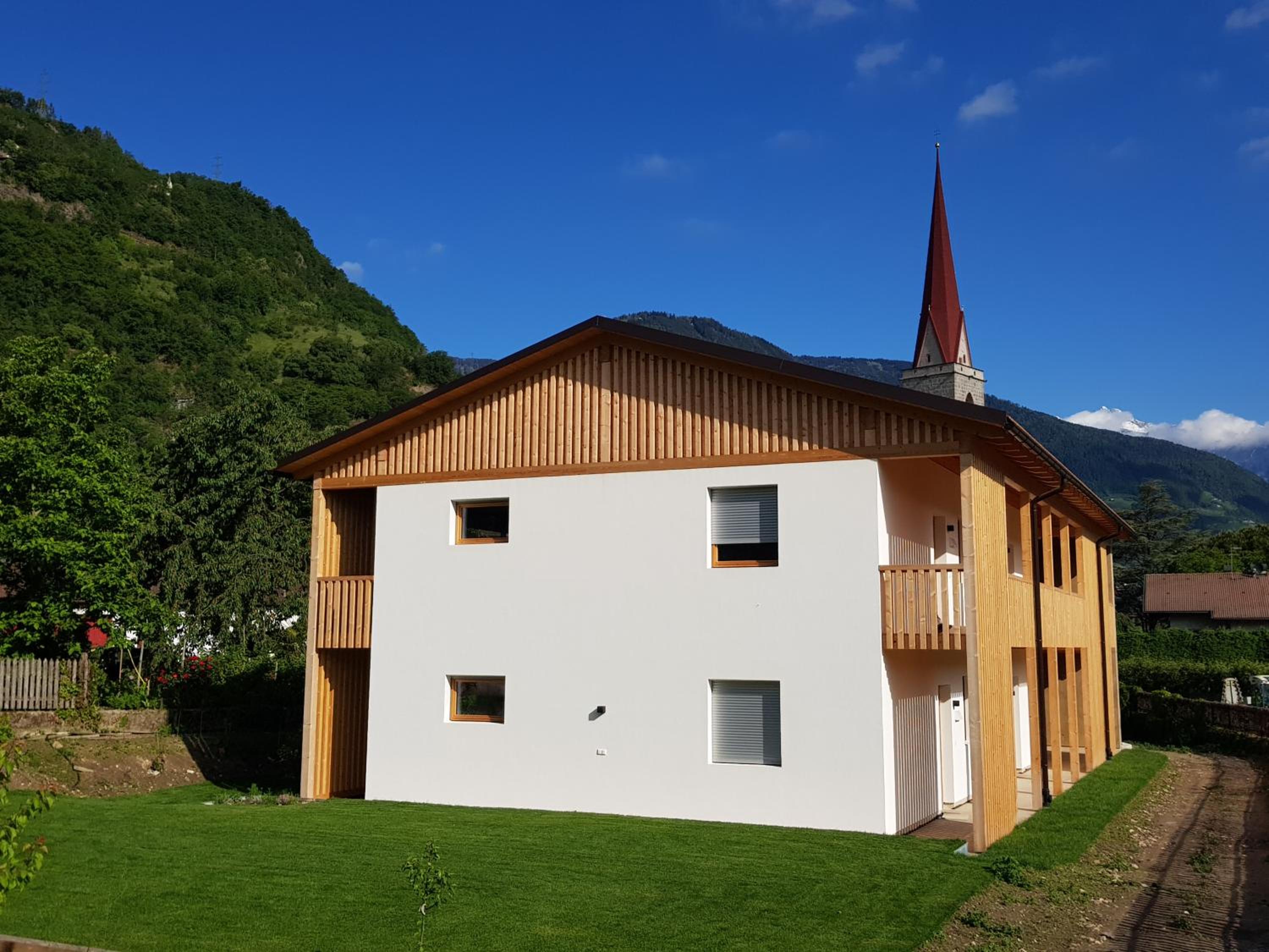 Lahnhof view 2