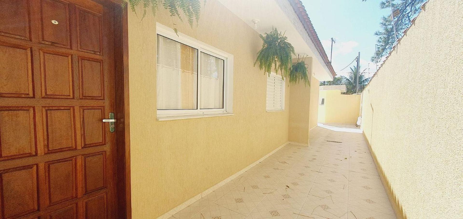 Casa com piscina, churrasqueira , Wi-Fi, 300mts do mar