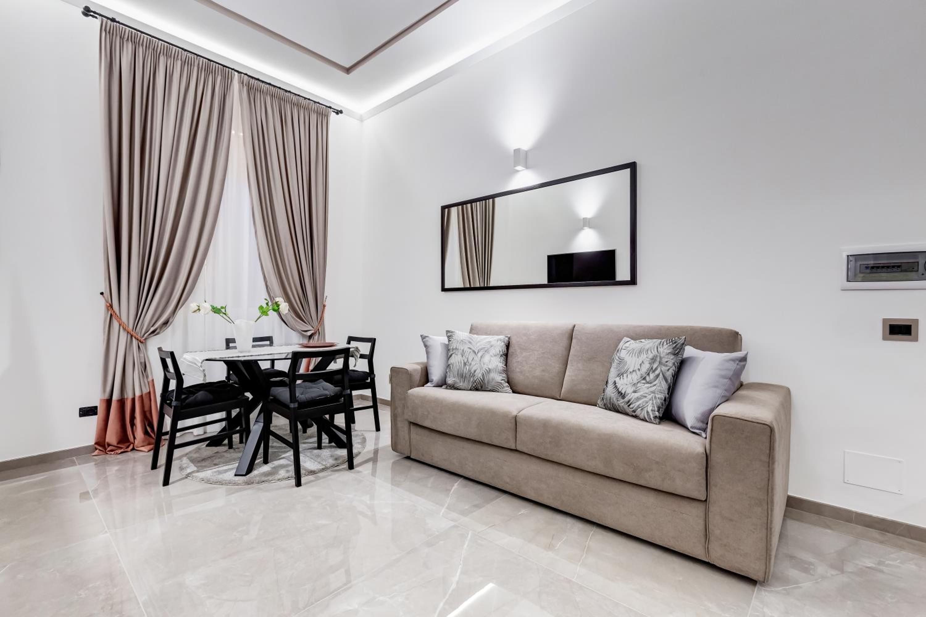 UnoSeiTre - Luxury Apartment & Suite