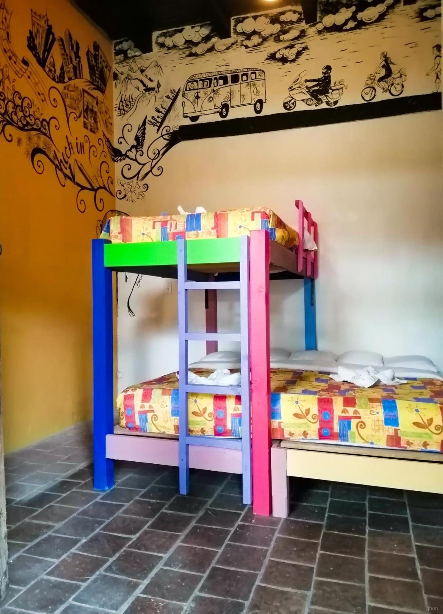 Rossco Hostel & Hotel