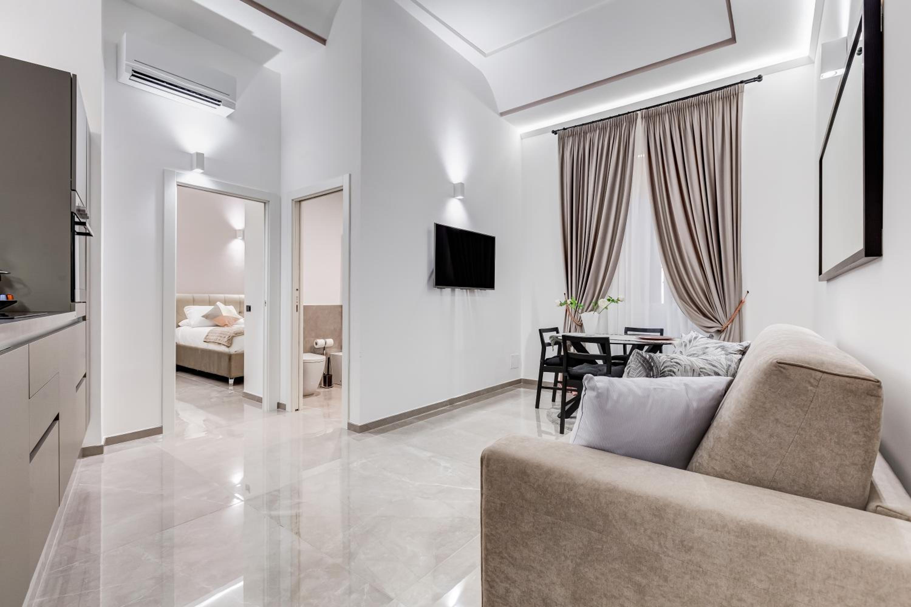 UnoSeiTre - Luxury Apartment & Suite