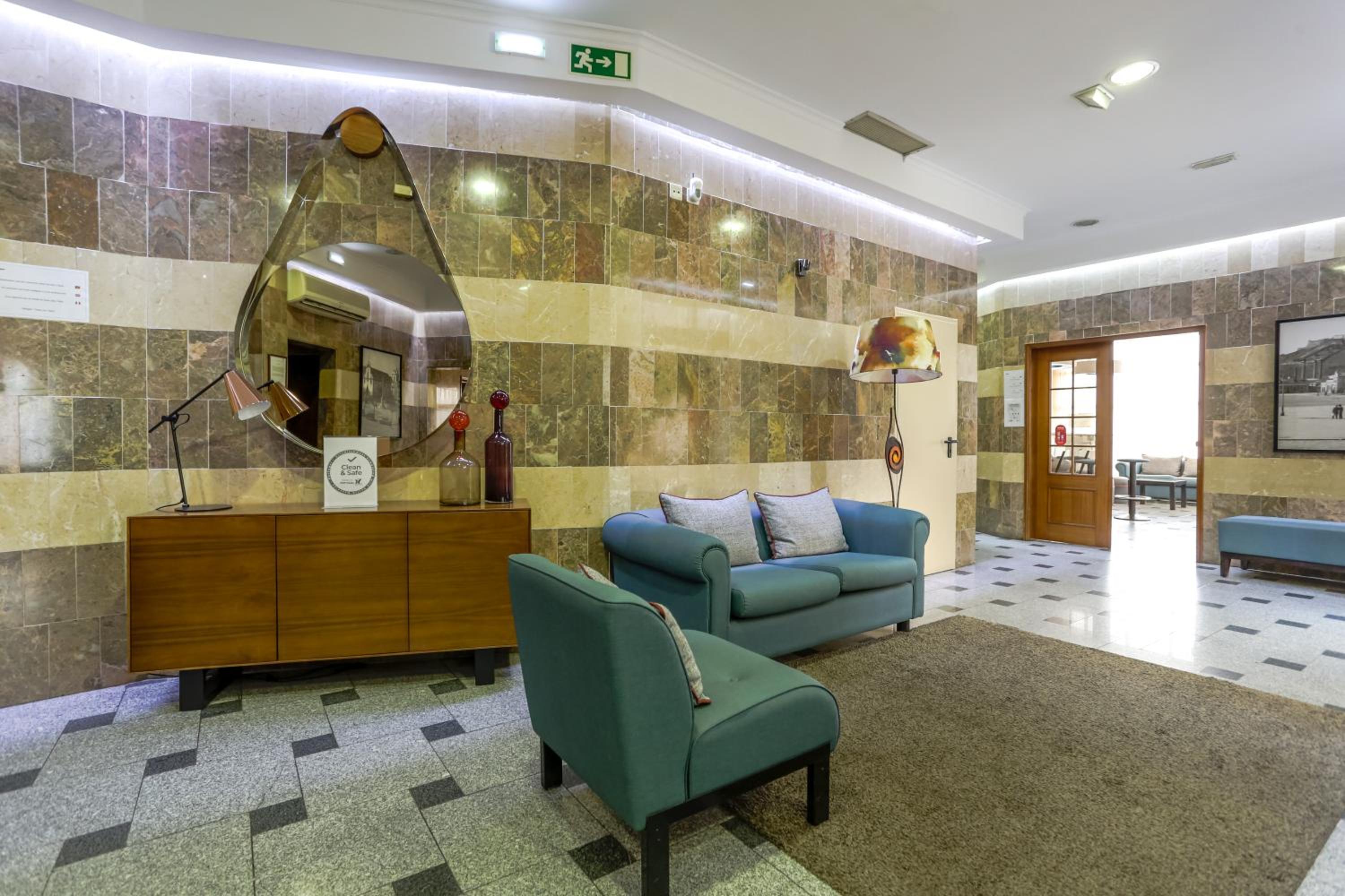 Setubal Vacations - Hotel Arangues - Property Image 8