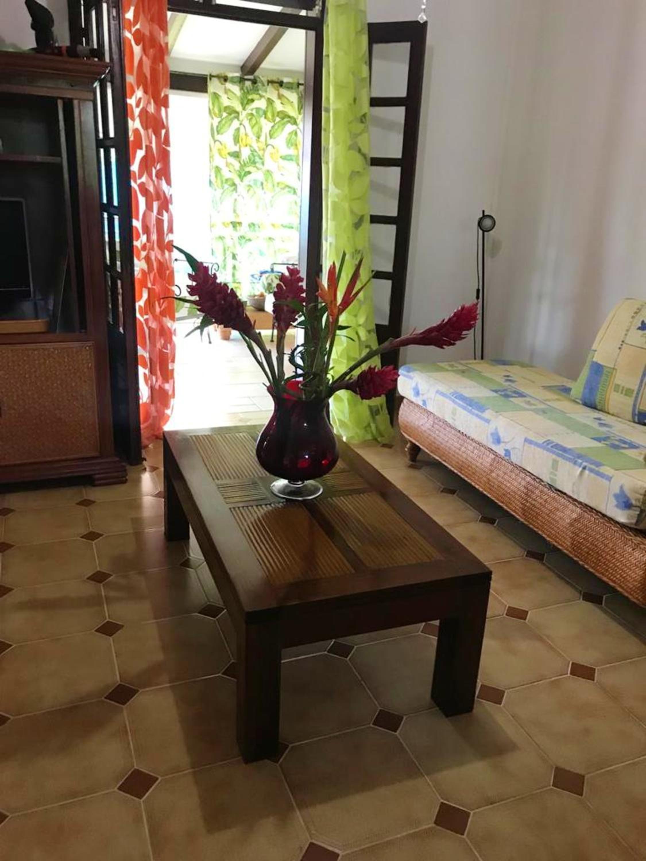 Maison charmante a Saint Francois view 4