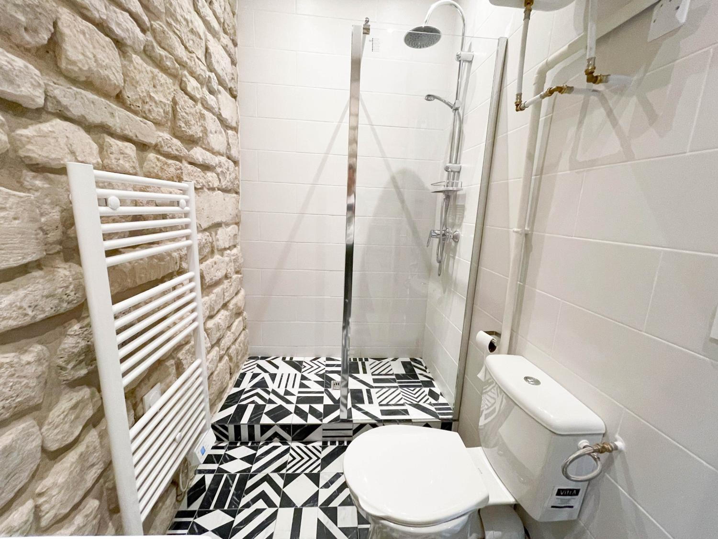 LE GRACIEUX - MILORA INN - Central Paris