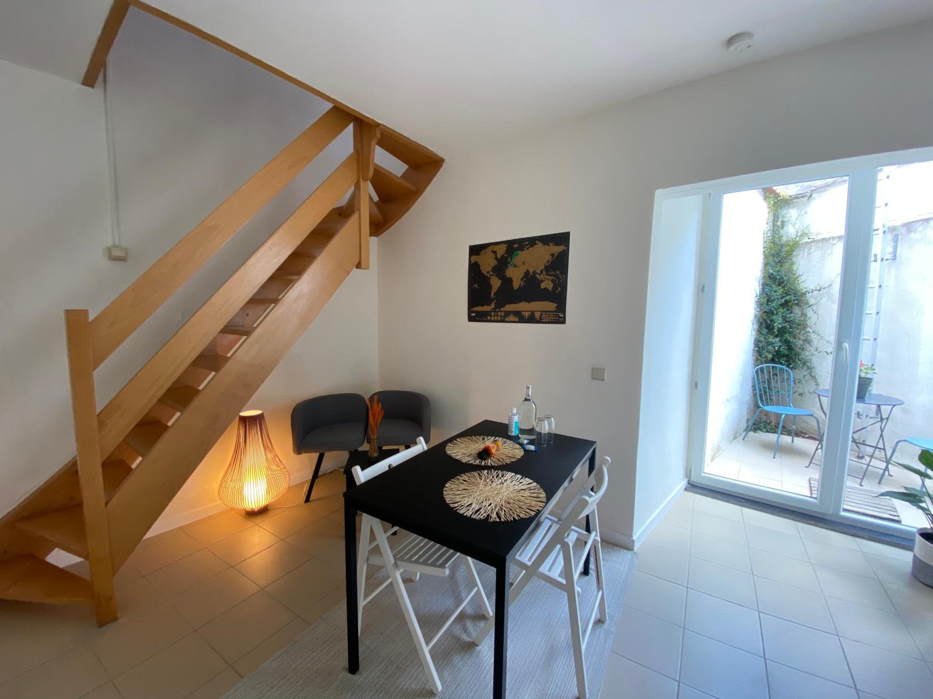 Studio with terrace in 17th century house view 3