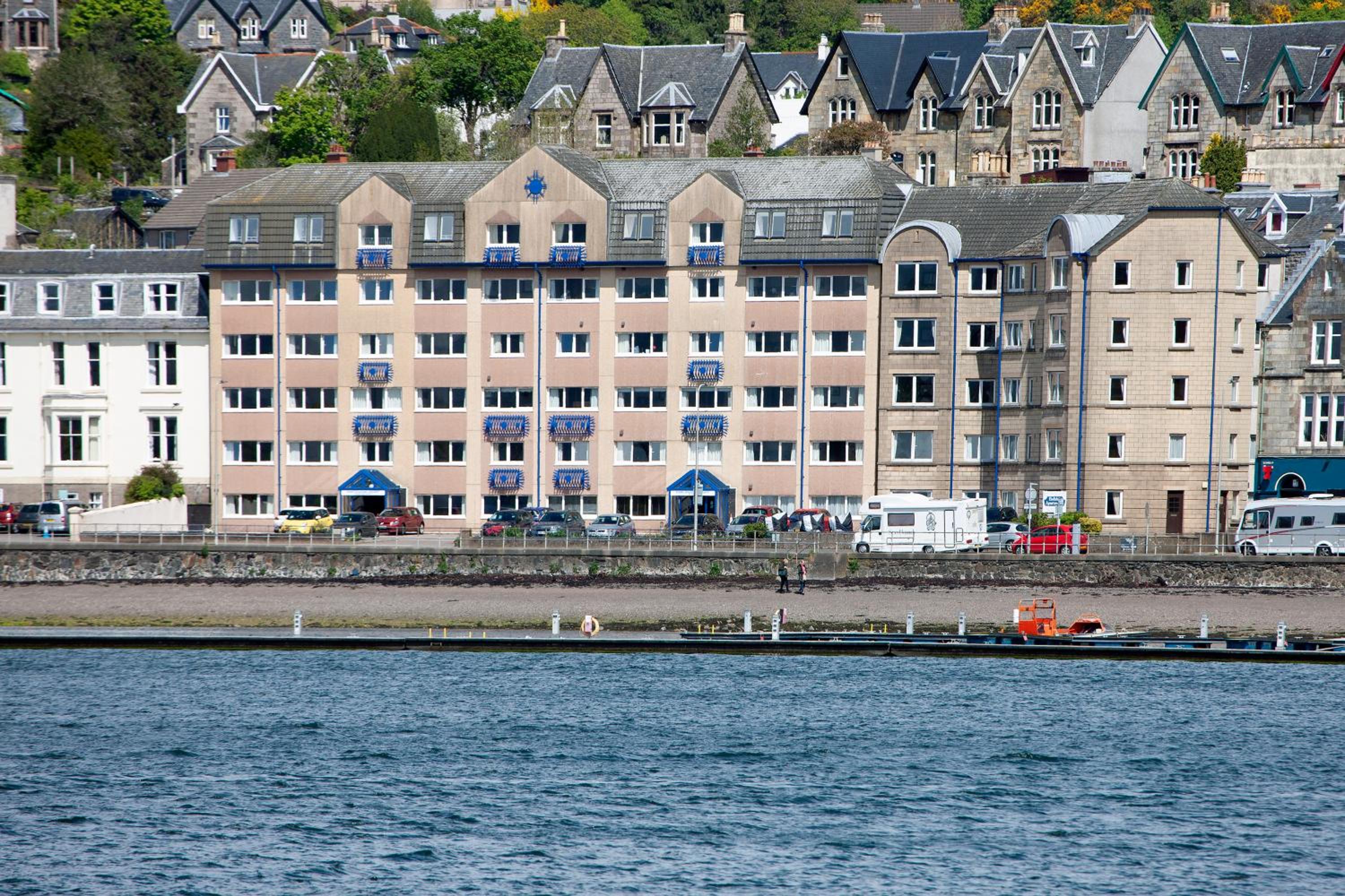 Hotel Esplanade Court Holiday Apartments - Image 1