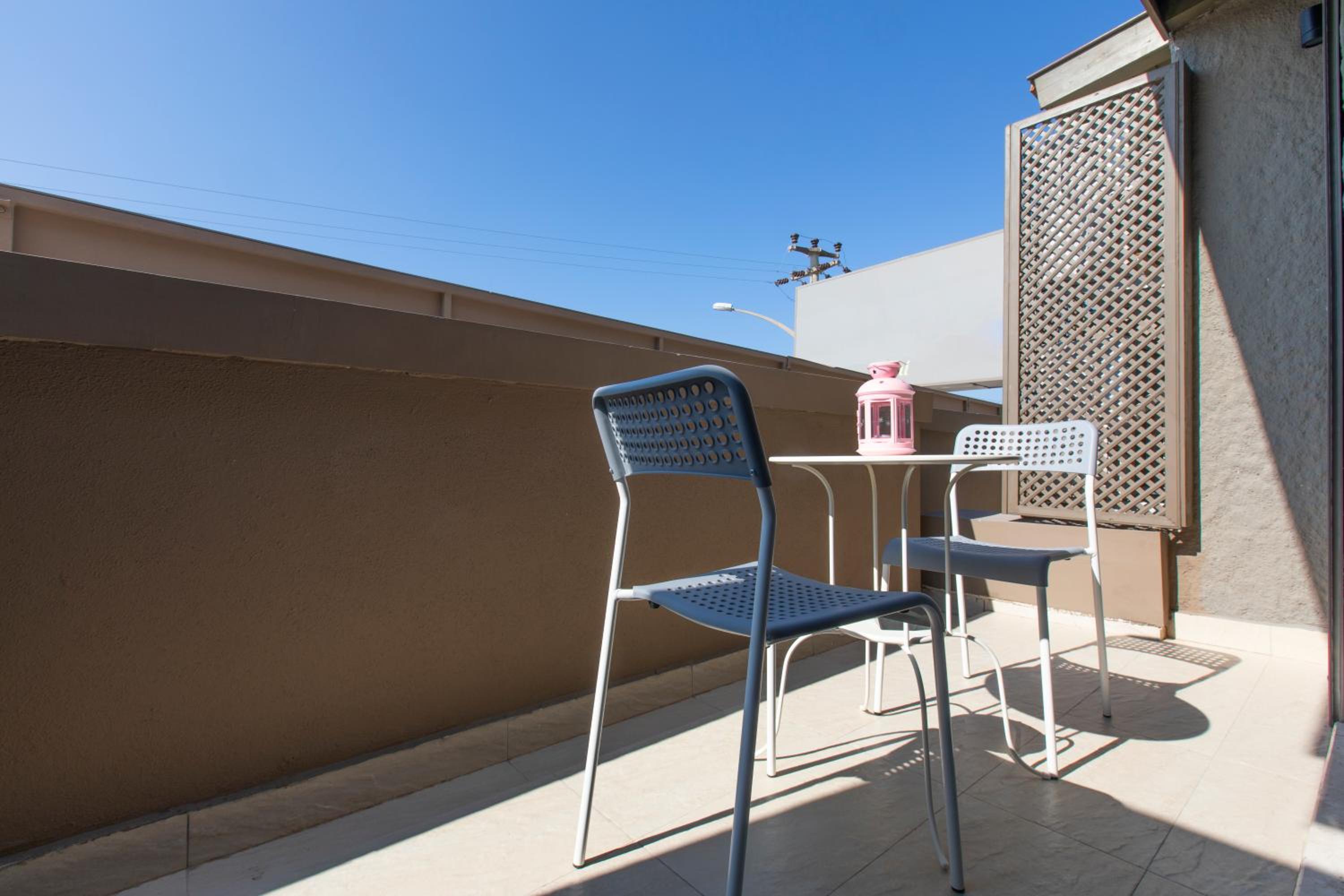 AEGEAN Apartments - Marina & Chios Island View - Image 12