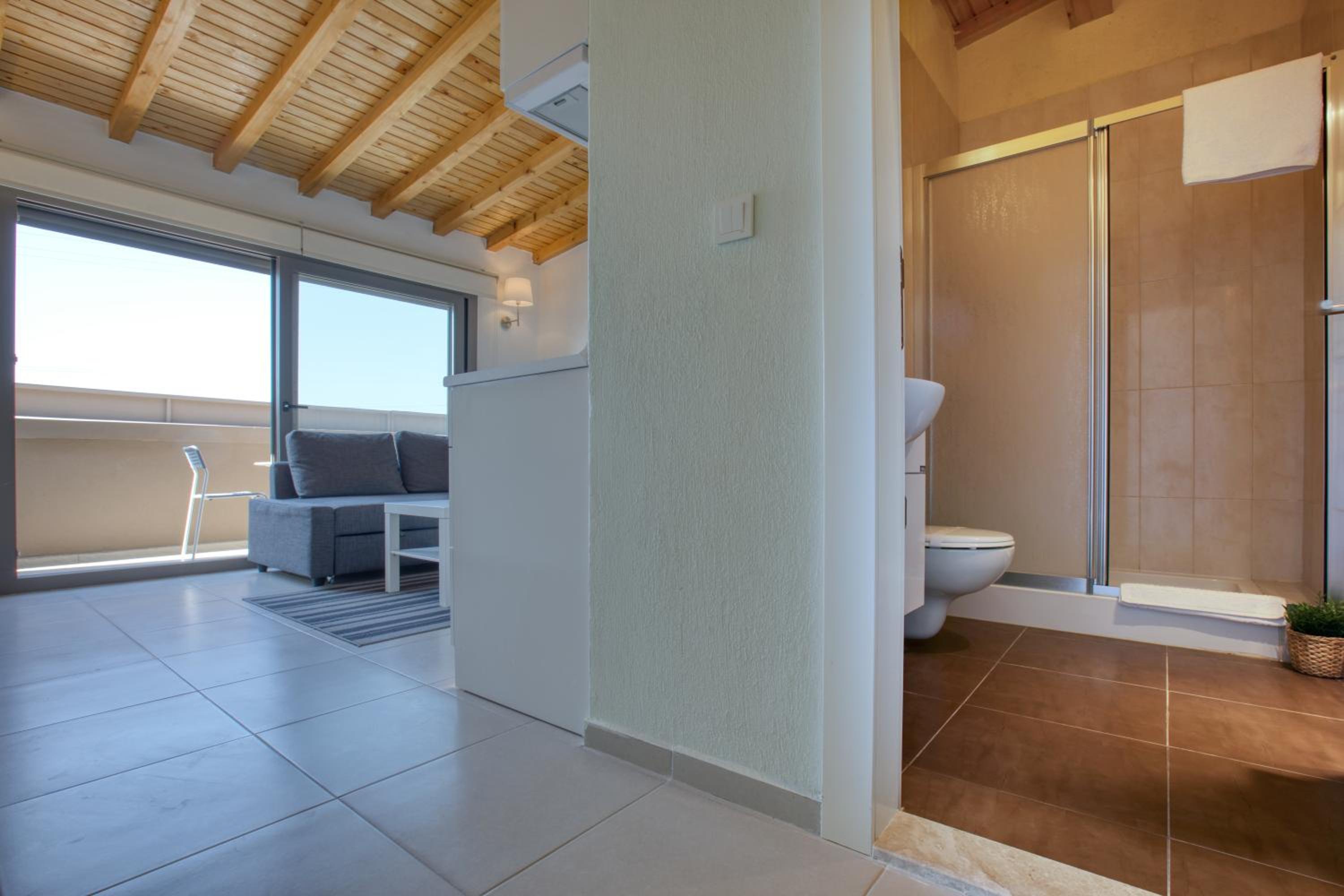 AEGEAN Apartments - Marina & Chios Island View - Image 23