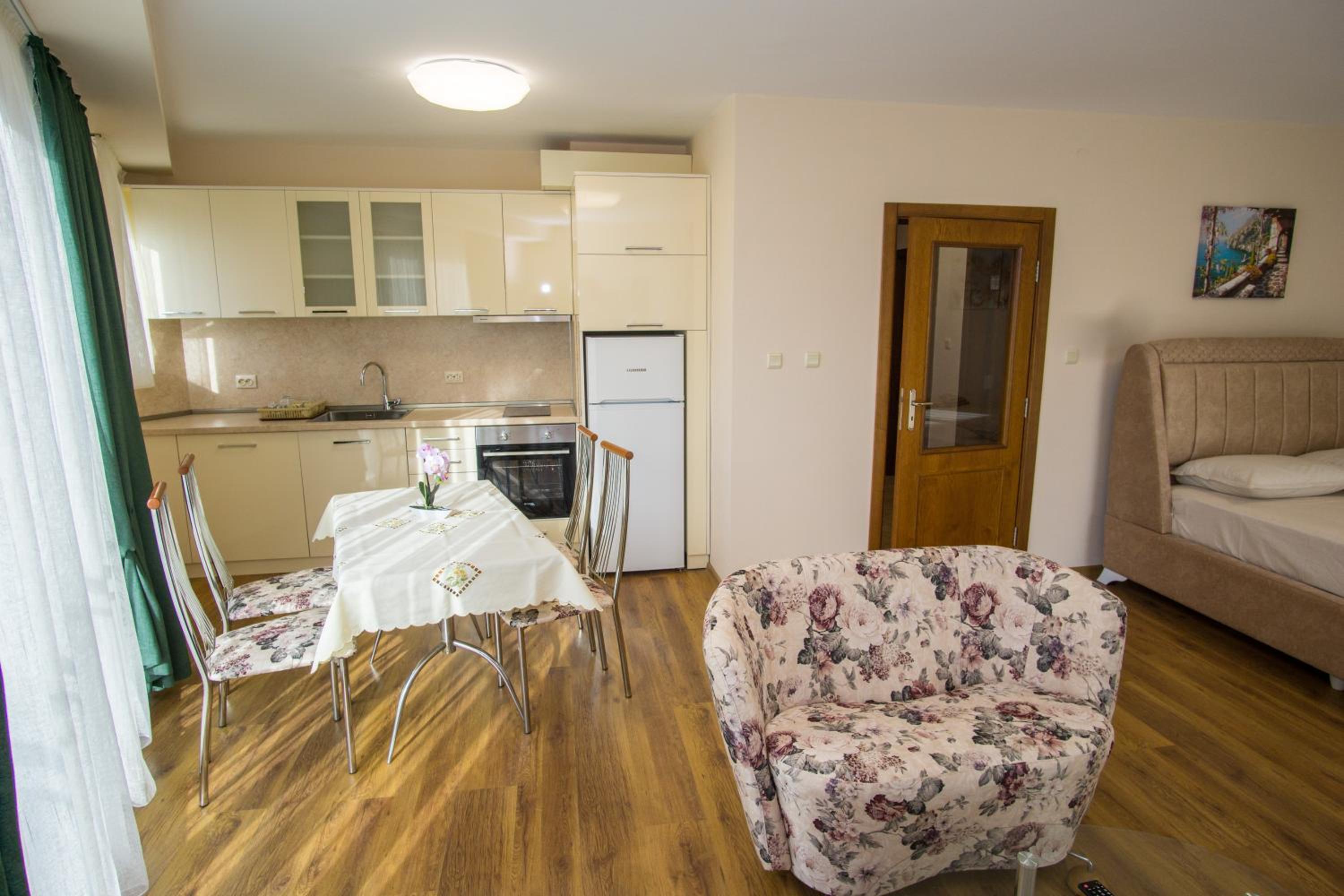 Guest apartments STELA view 3