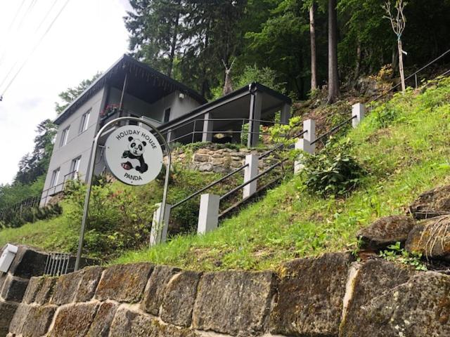 Holiday House Panda