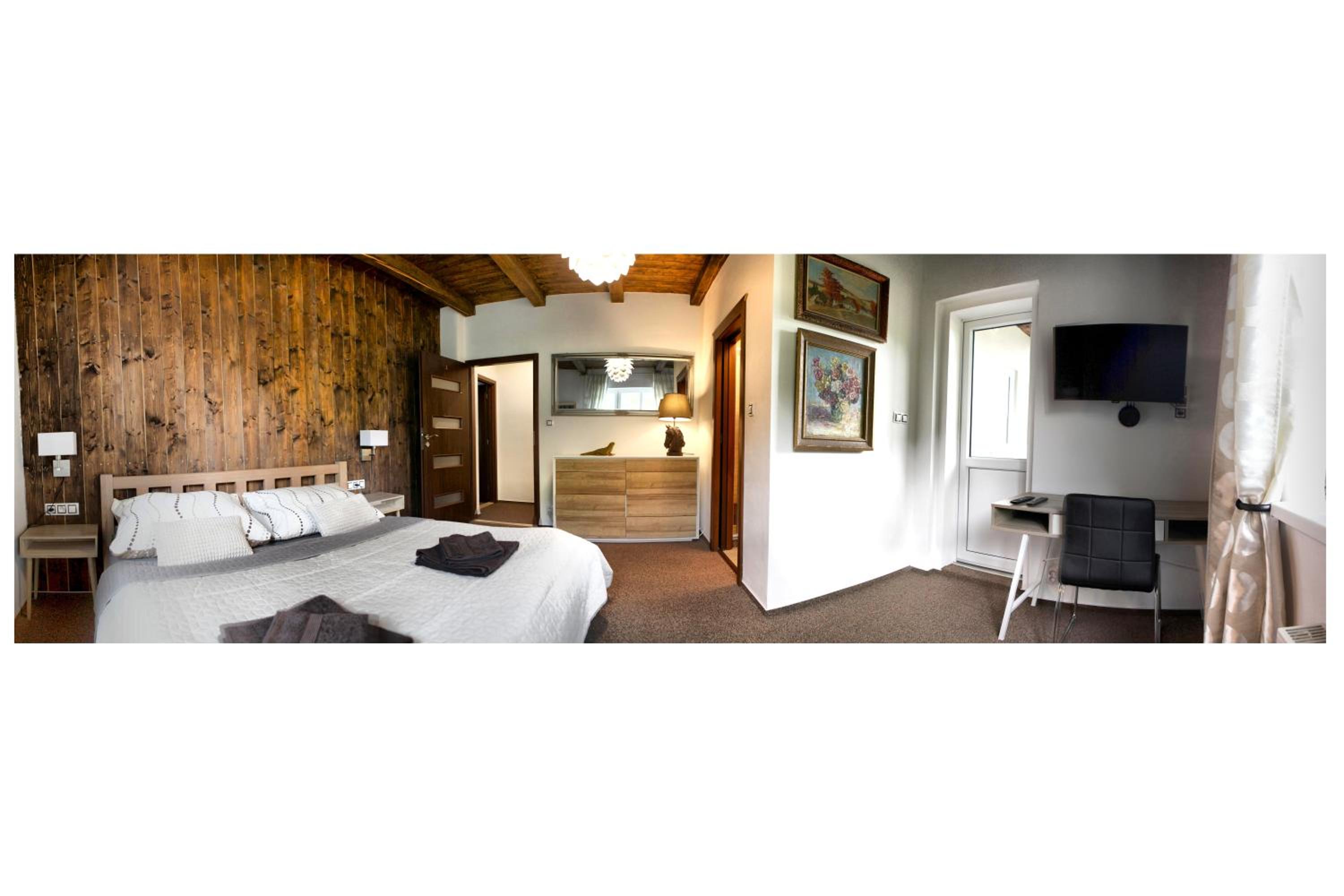 Holiday House Panda