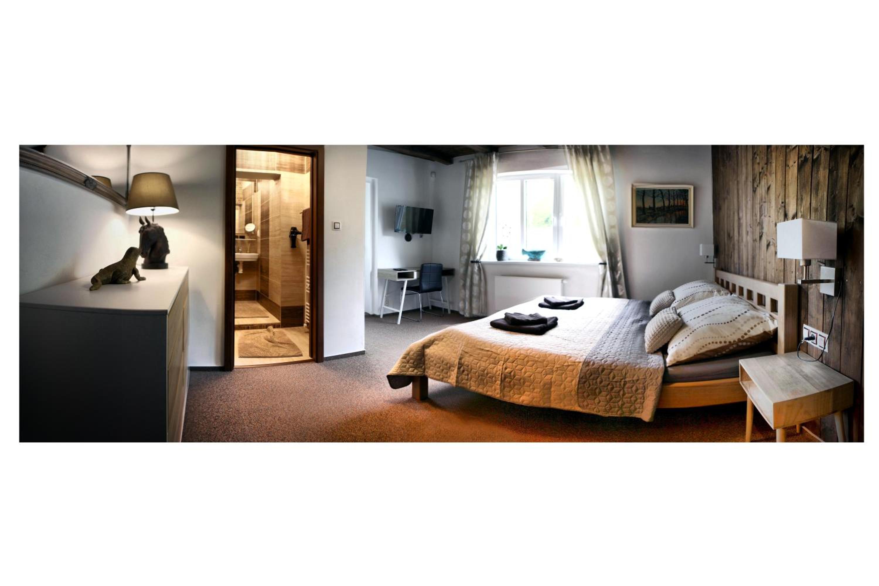 Holiday House Panda
