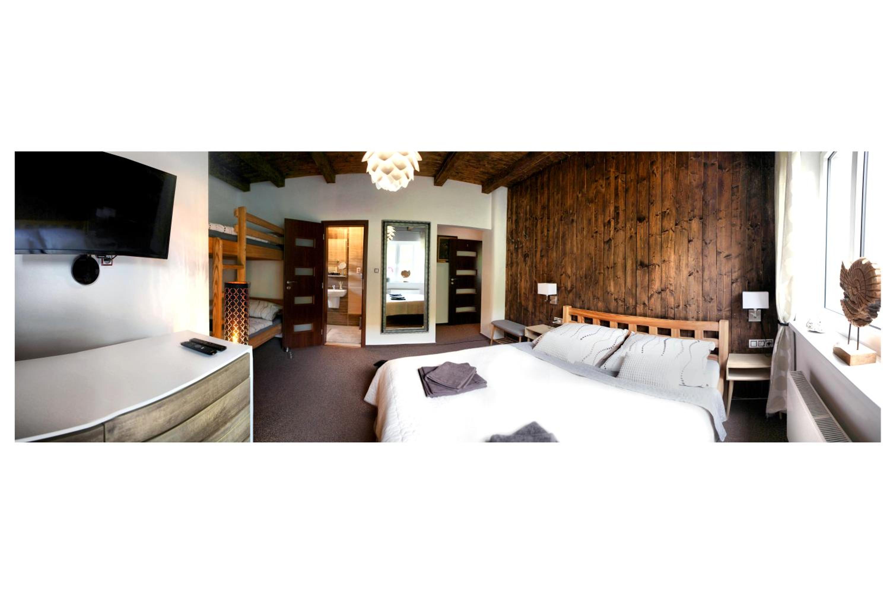 Holiday House Panda