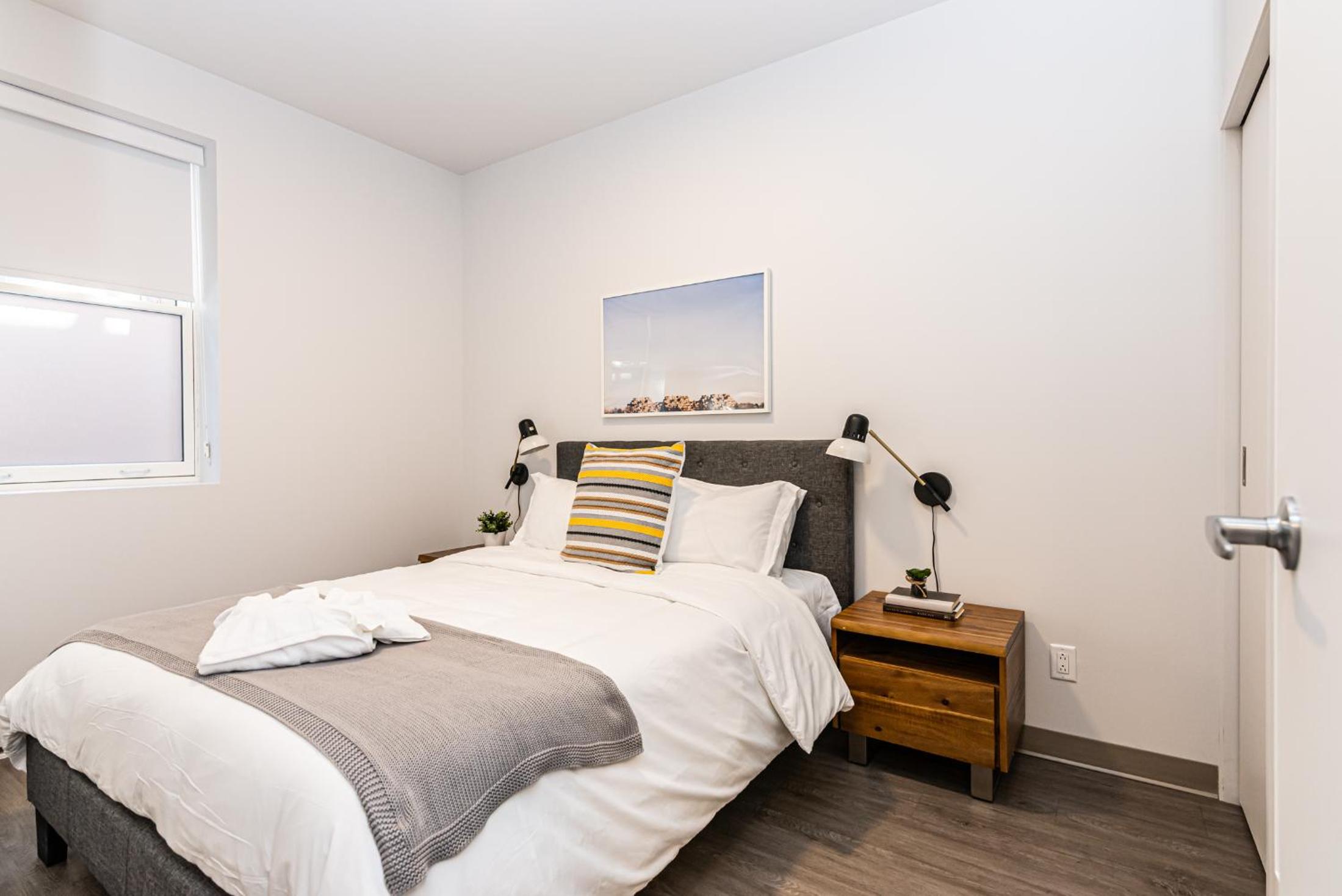 New Urban and Well Located 1 Bedroom Apartment by Den Stays