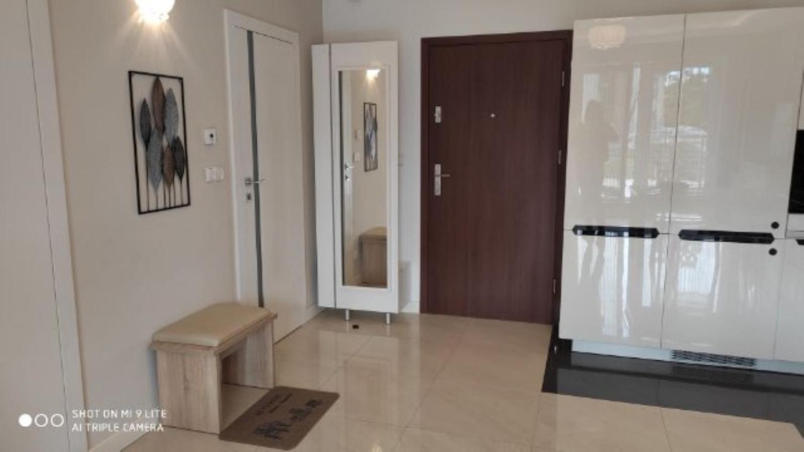 LuxApartament 2 - z dużym tarasem i garażem w nowym Zeta Park