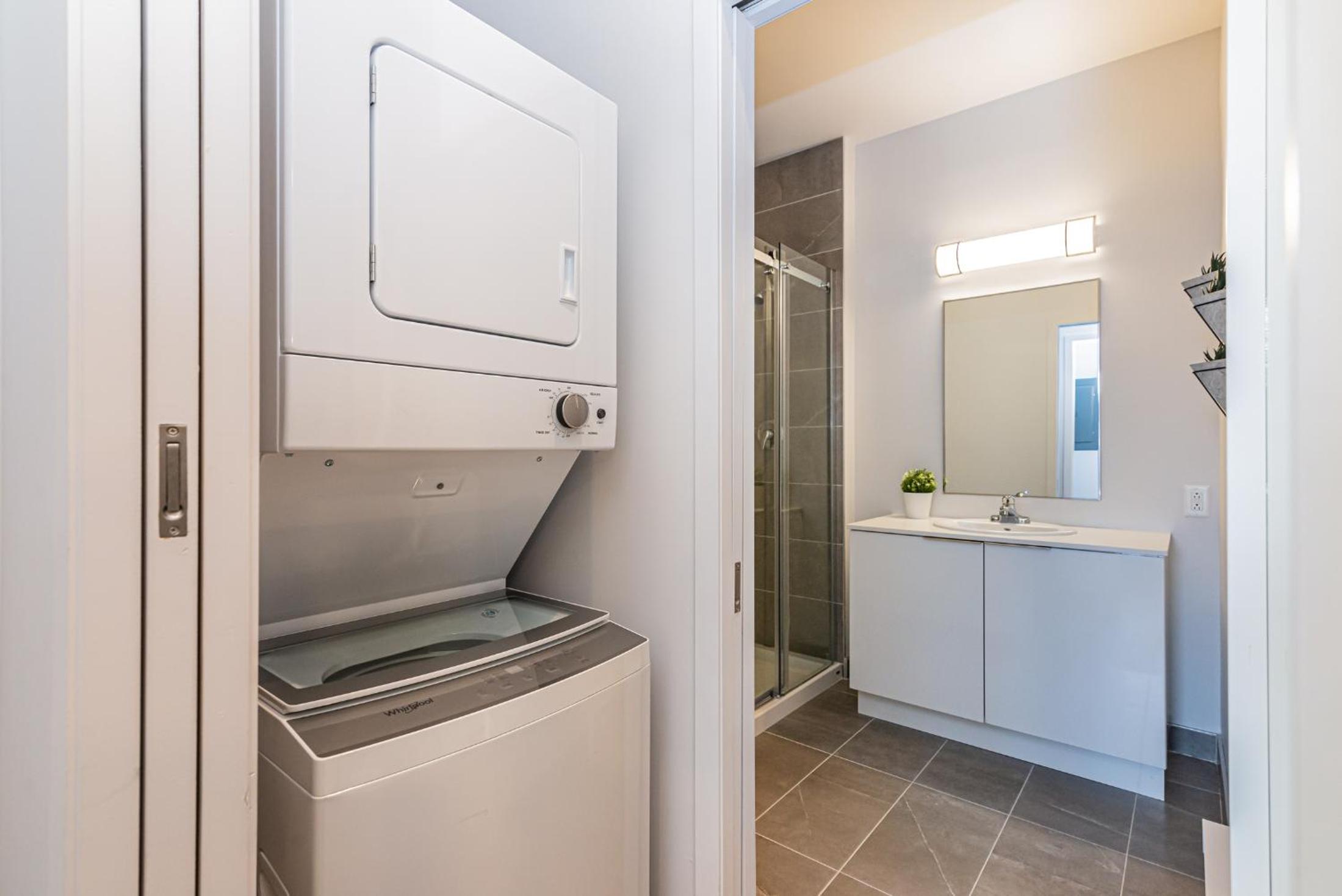 Stylish & Fun 1 Bedroom Apartment in Le Plateau by Den Stays
