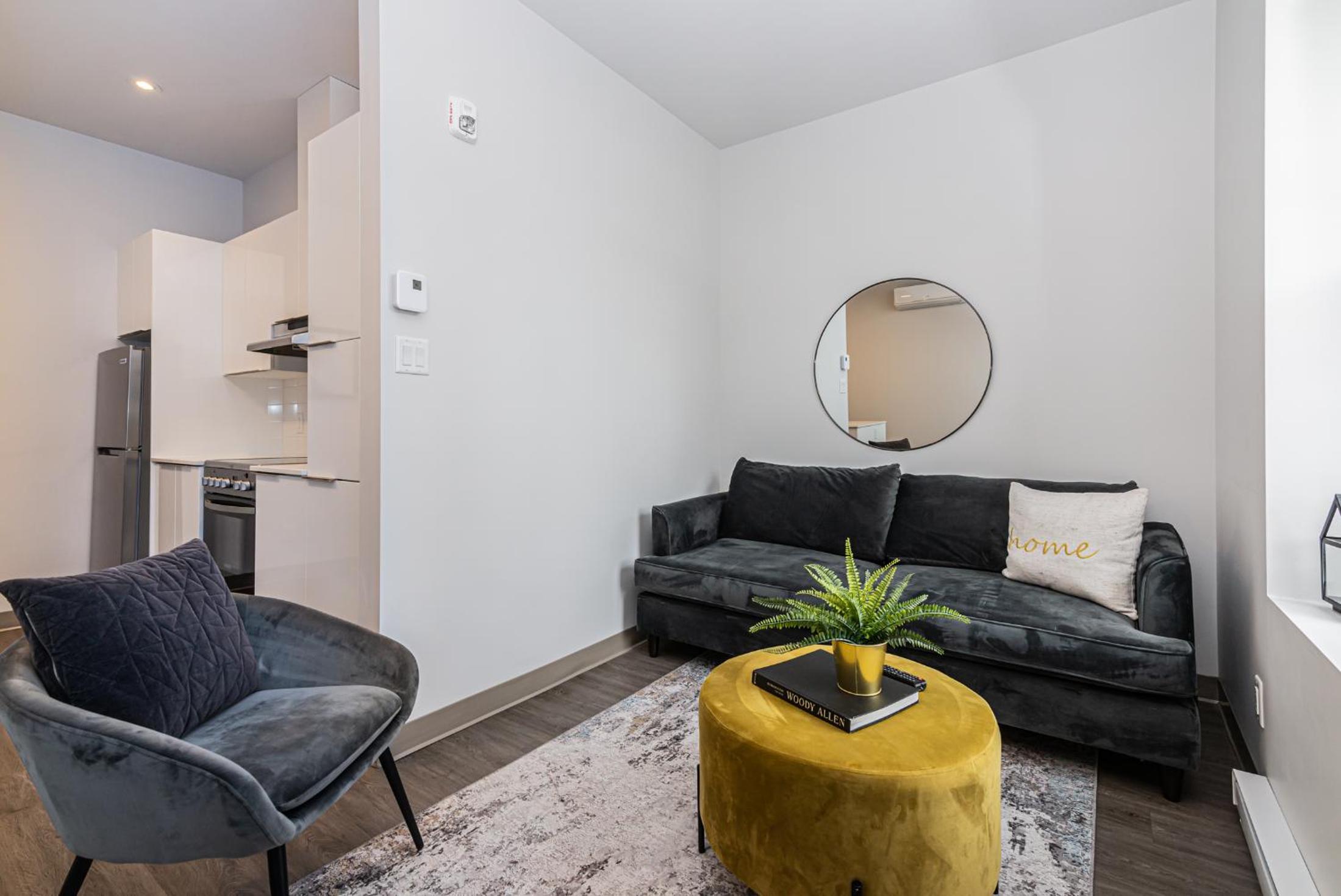 Stylish & Fun 1 Bedroom Apartment in Le Plateau by Den Stays