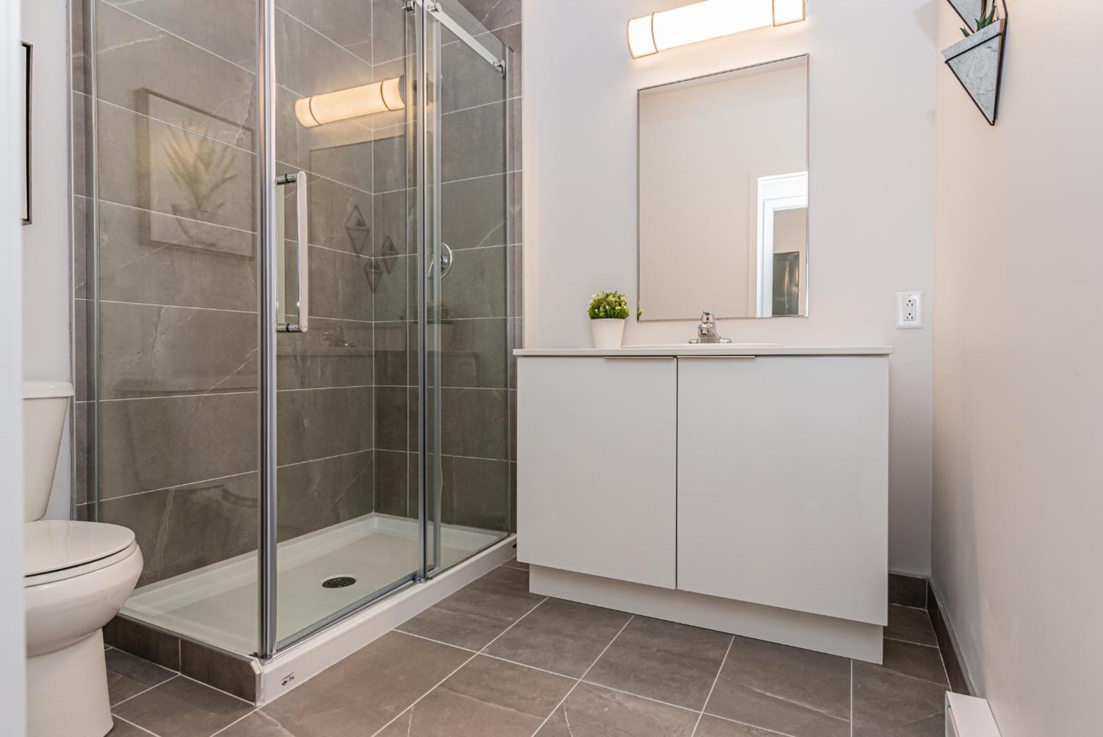 Stylish & Fun 1 Bedroom Apartment in Le Plateau by Den Stays