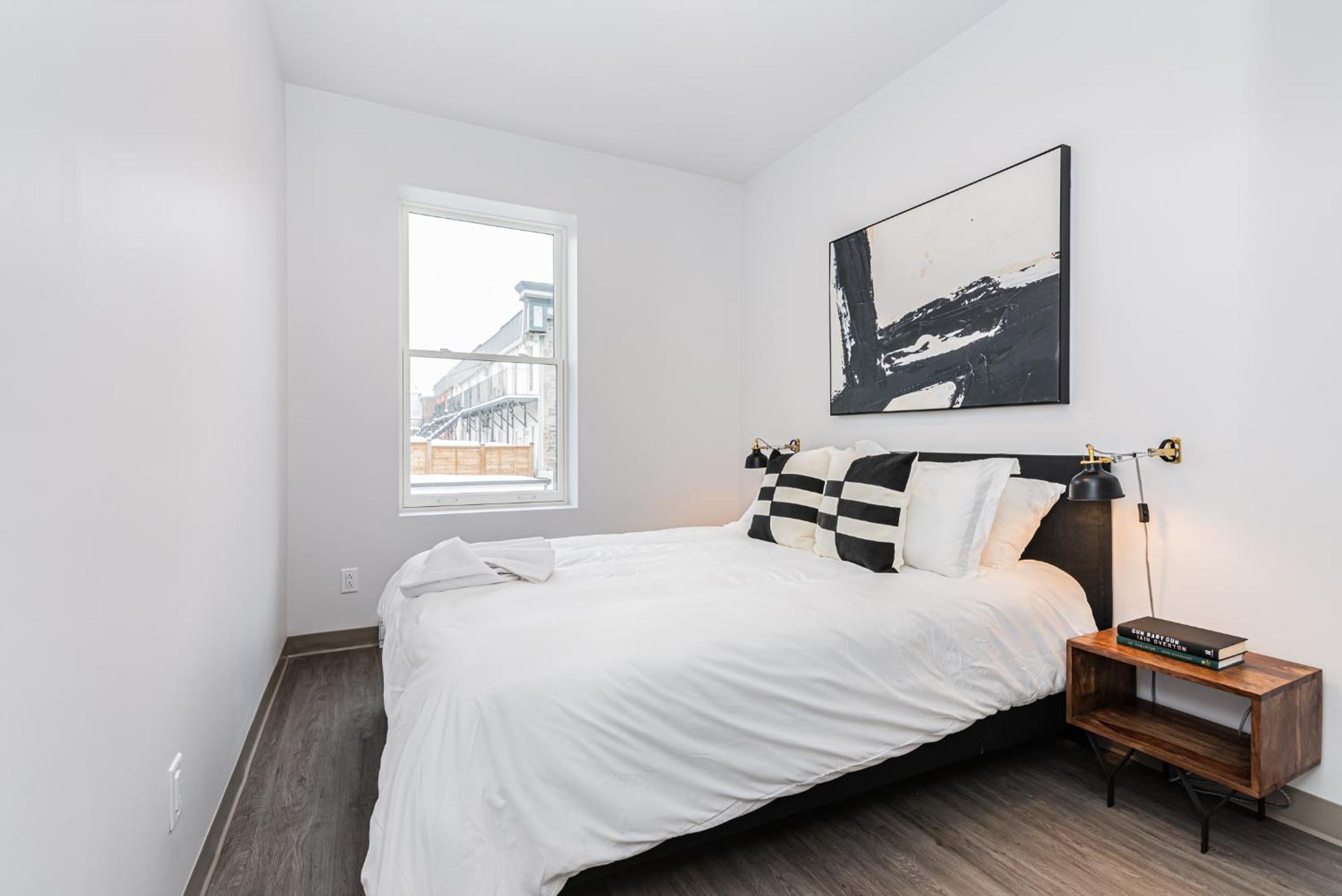 Stylish & Fun 1 Bedroom Apartment in Le Plateau by Den Stays