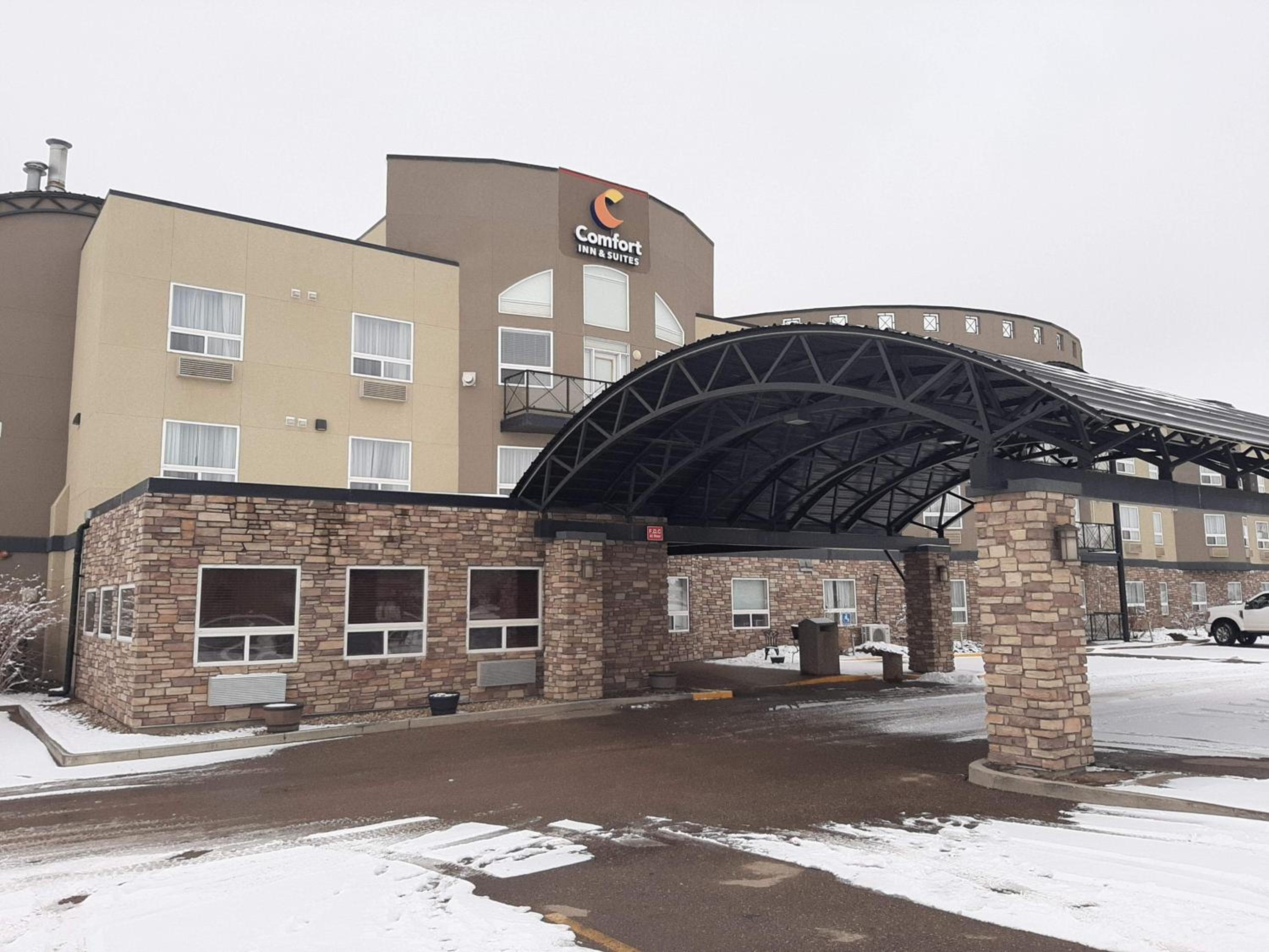 Medicine Hat Vacations - Comfort Inn  Suites - Property Image 7
