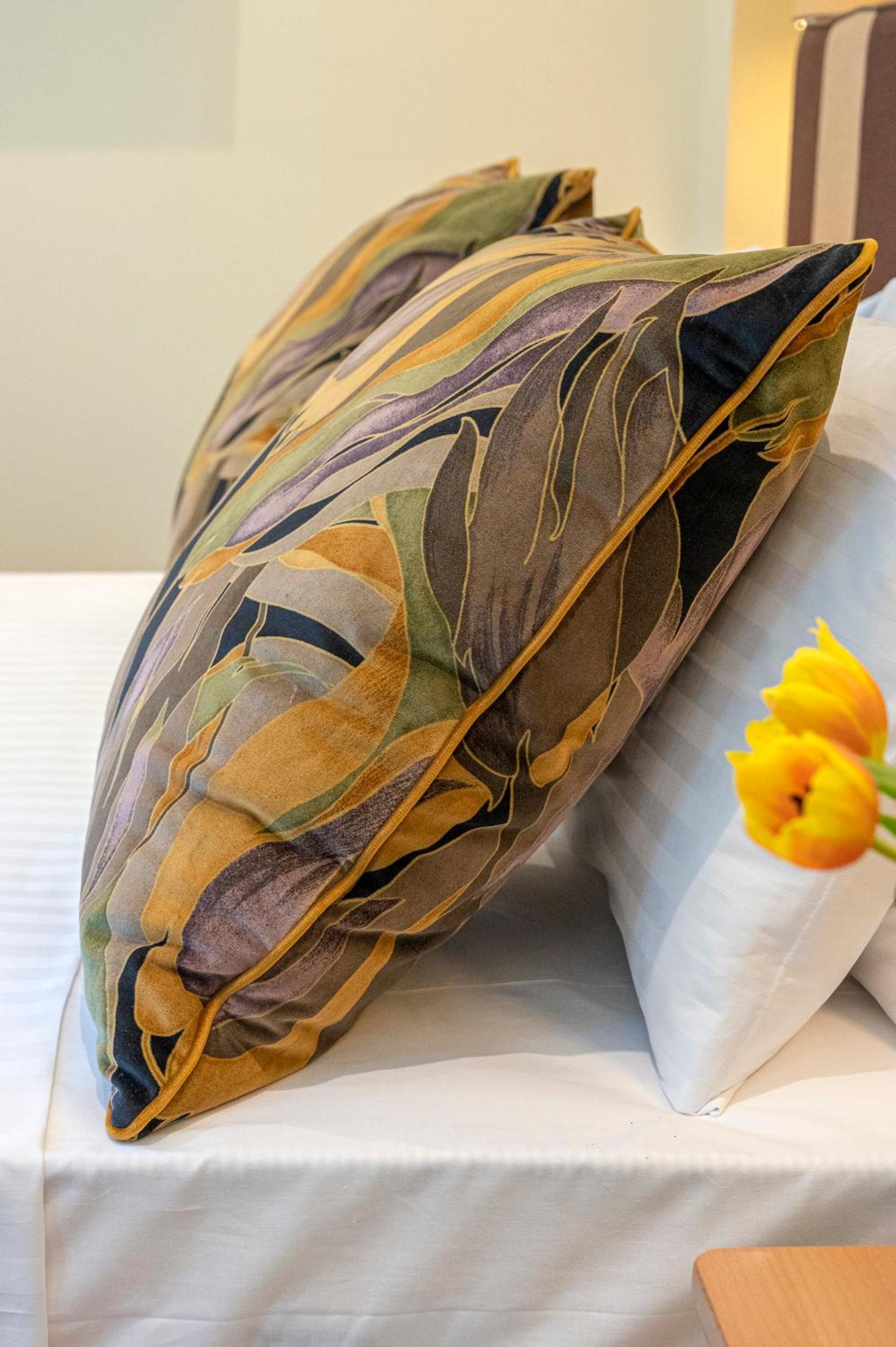 IPELHOME - Plaka Boutique Apartments