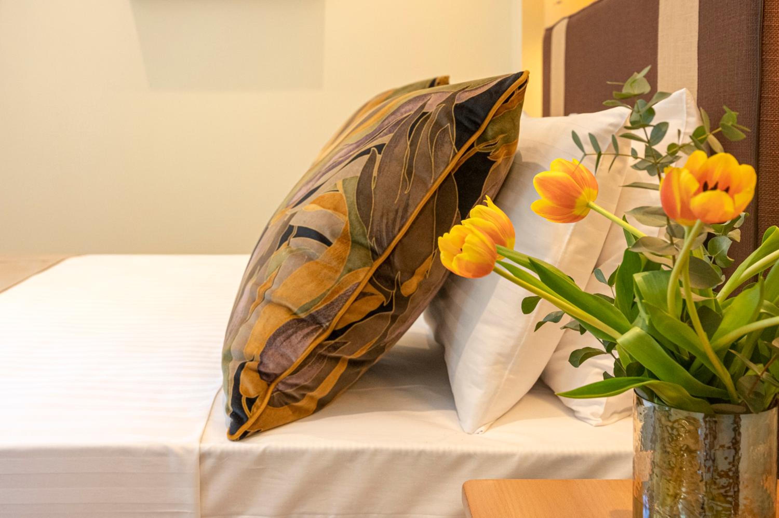IPELHOME - Plaka Boutique Apartments