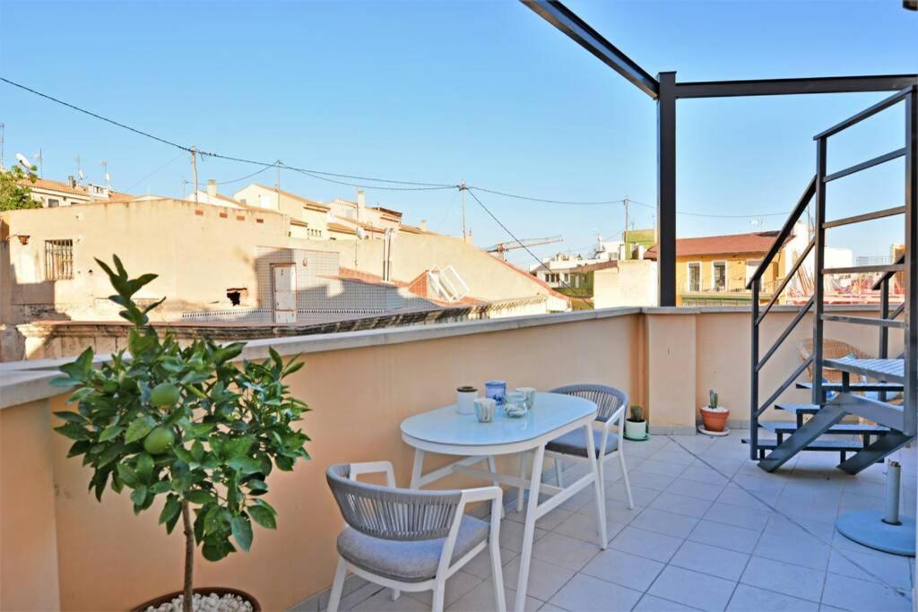 Penthouse in old city center by NRAS view 4