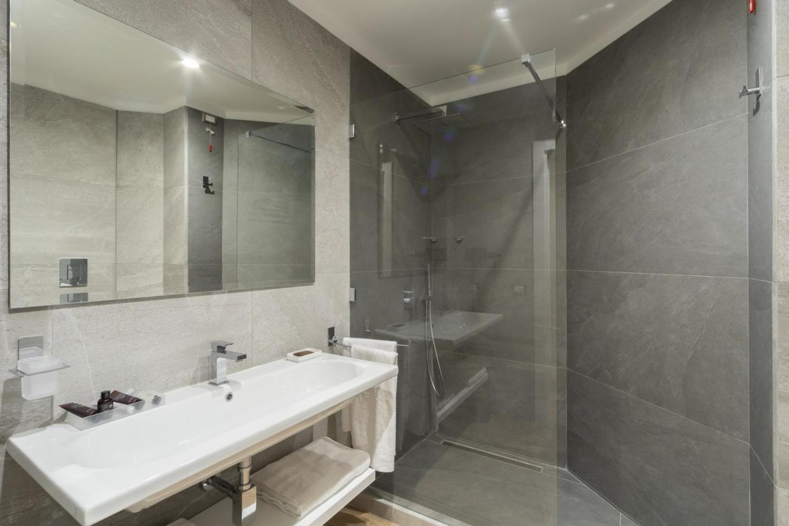 Alma Suites