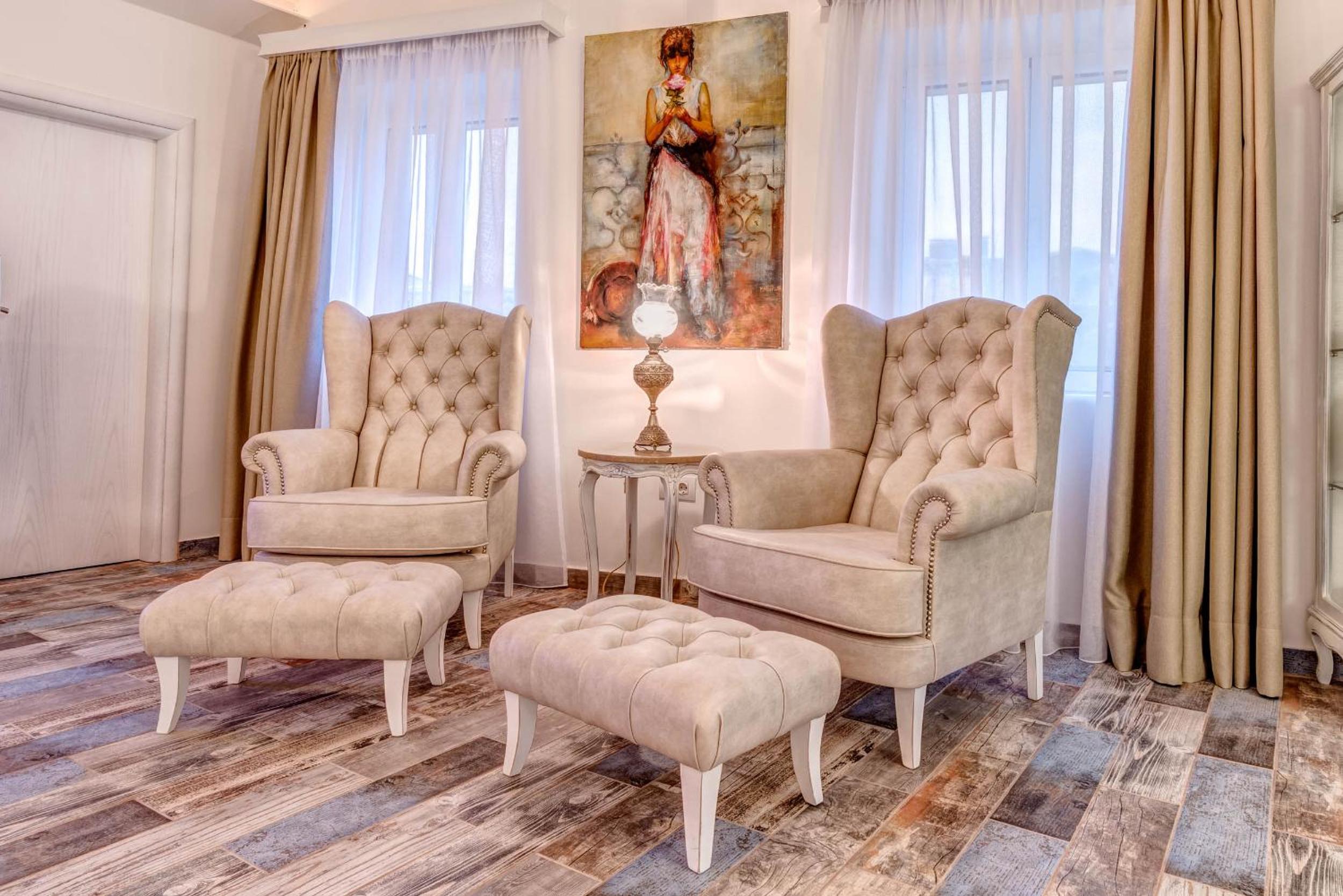 Coconella Suite
