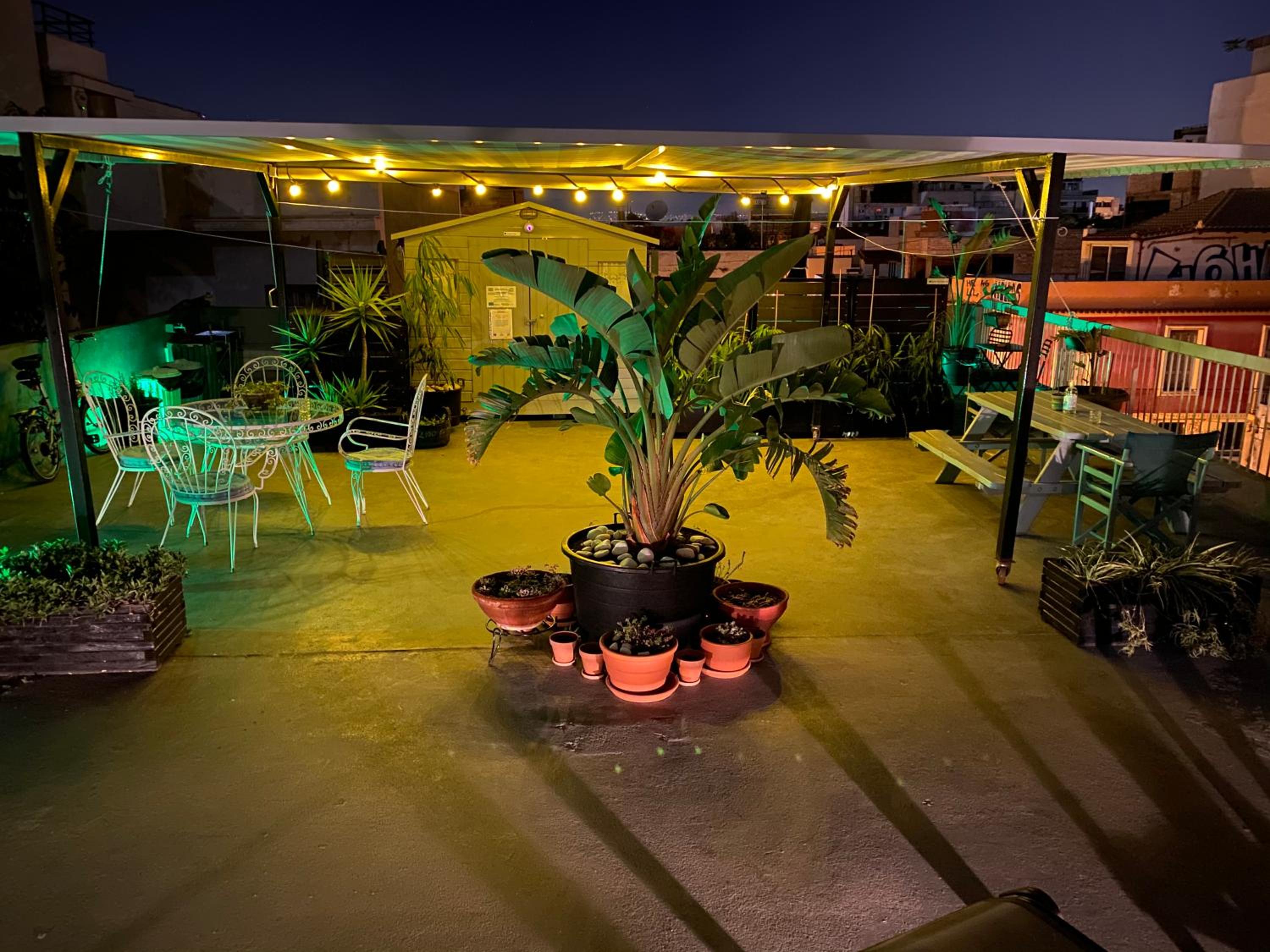 Monastiraki #WallsFree CityCenter- Unspoiled Athens Apartments